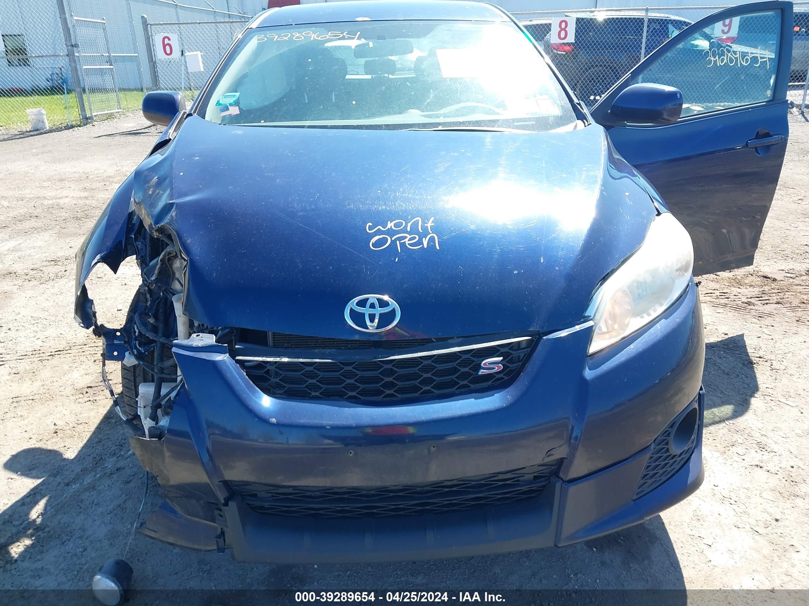 Photo 9 VIN: 2T1KE40E59C011785 - TOYOTA MATRIX 