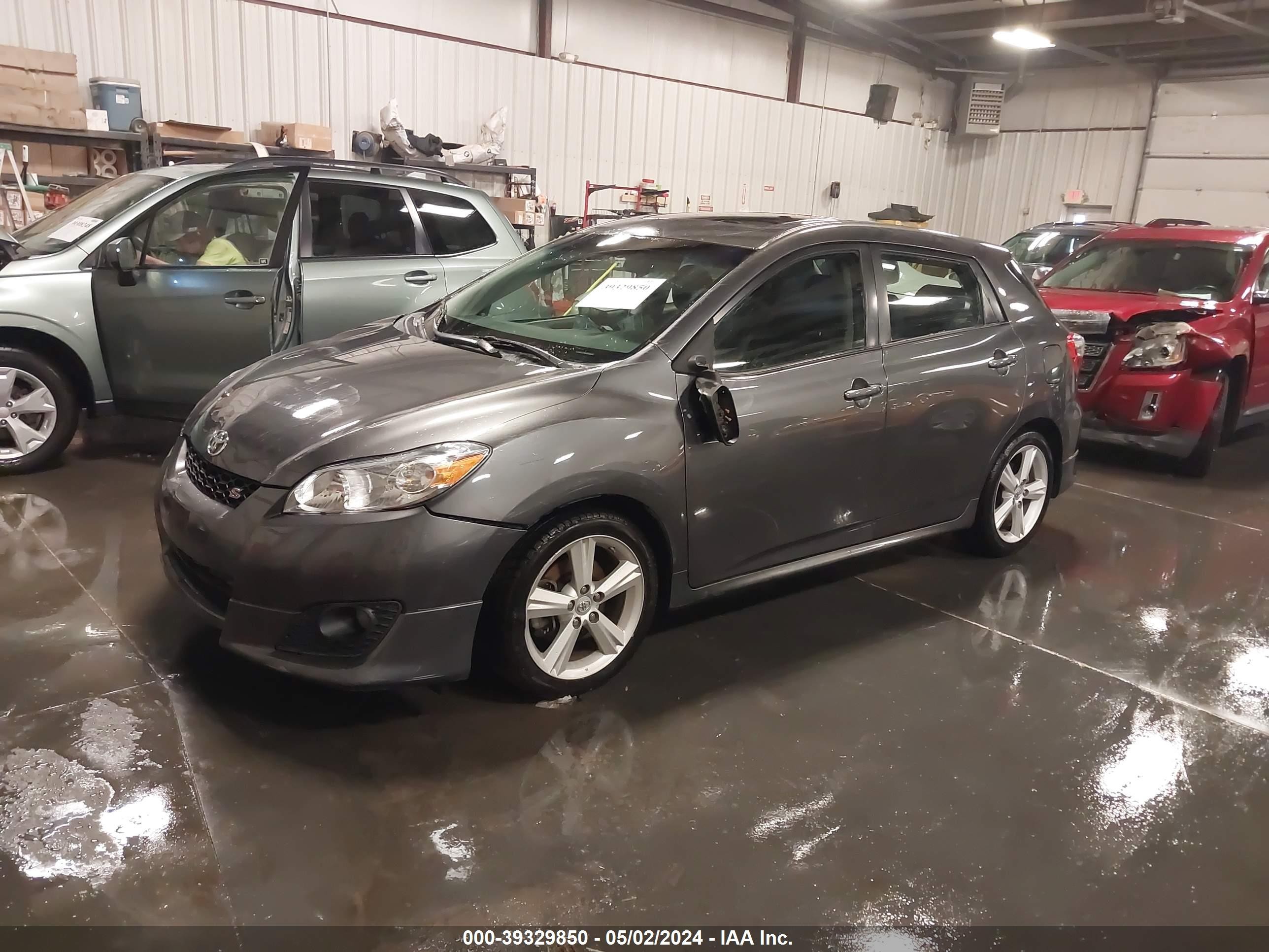 Photo 1 VIN: 2T1KE40E79C004658 - TOYOTA MATRIX 