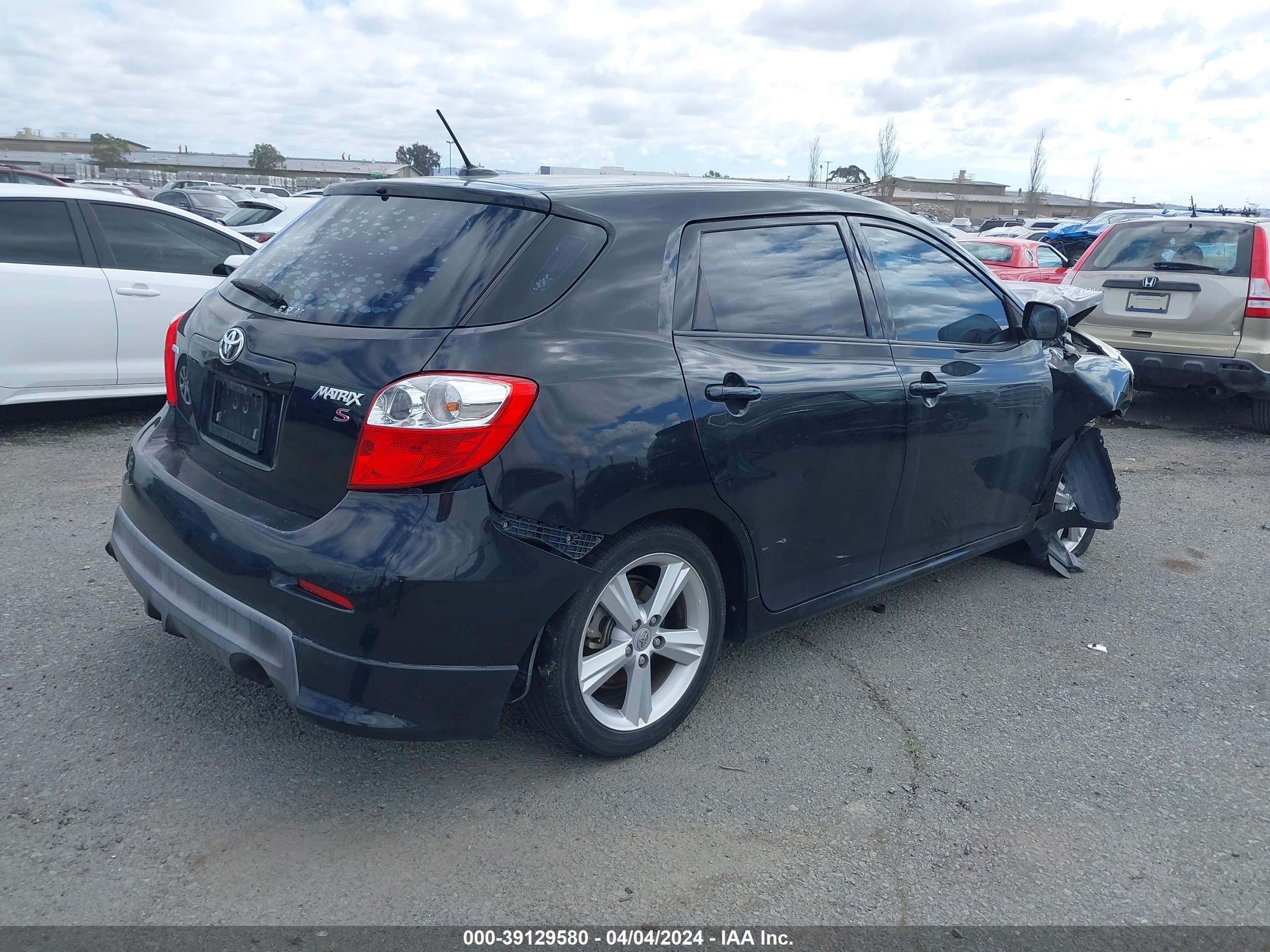 Photo 3 VIN: 2T1KE40E79C005230 - TOYOTA MATRIX 