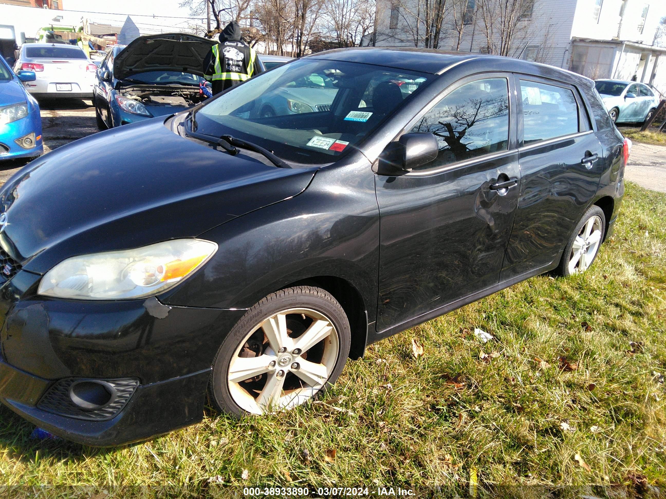 Photo 1 VIN: 2T1KE40EX9C021017 - TOYOTA MATRIX 