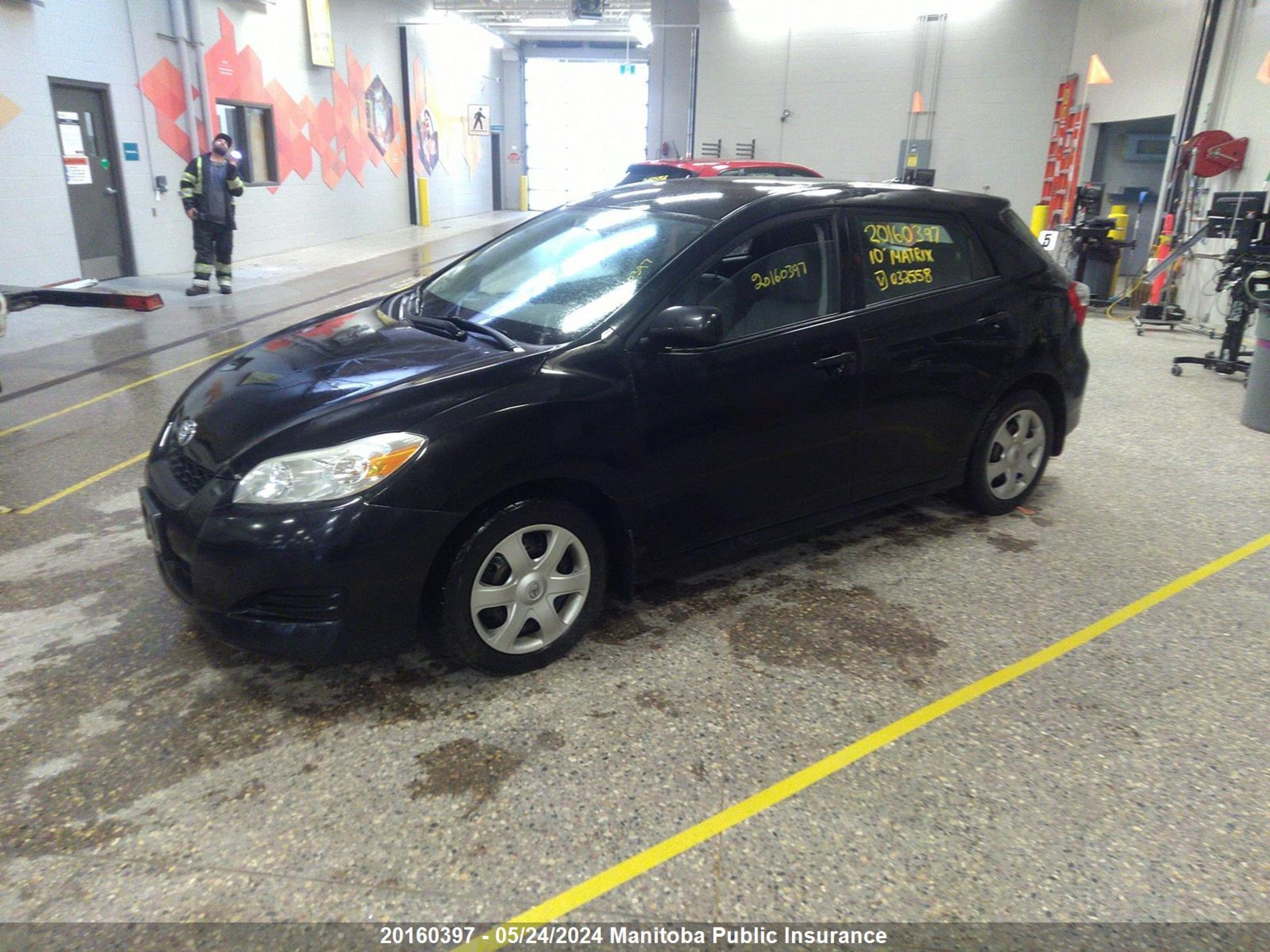 Photo 1 VIN: 2T1KE4EE4AC032558 - TOYOTA MATRIX 