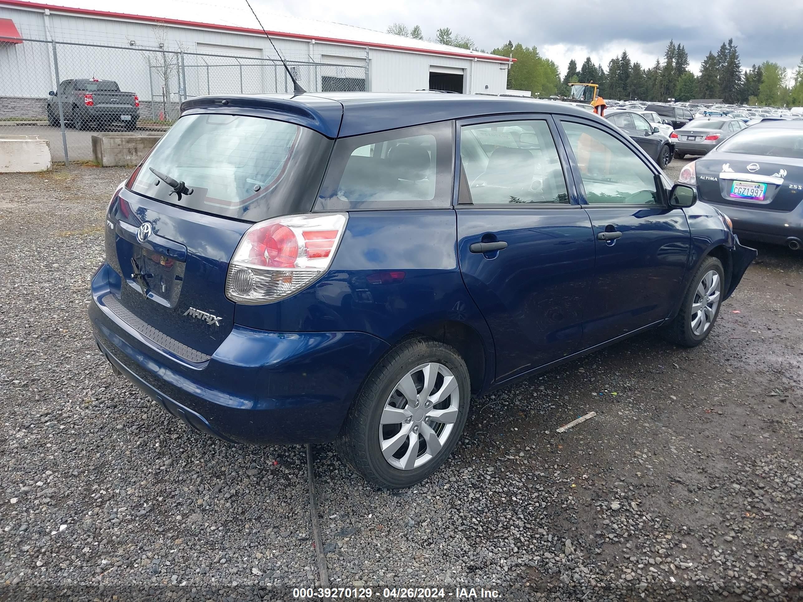 Photo 3 VIN: 2T1KR30E28C704083 - TOYOTA MATRIX 