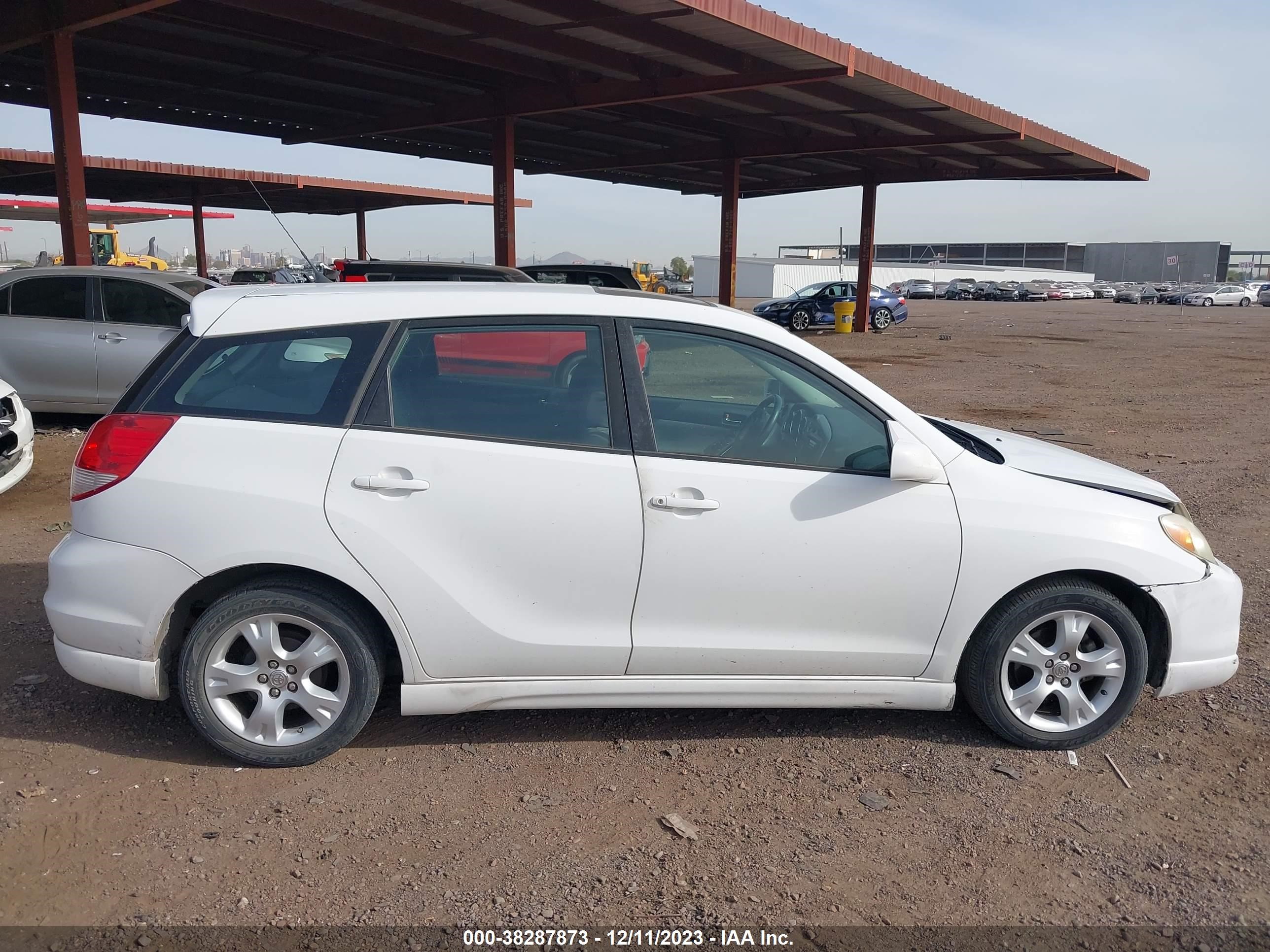 Photo 12 VIN: 2T1KR30E36C613336 - TOYOTA MATRIX 