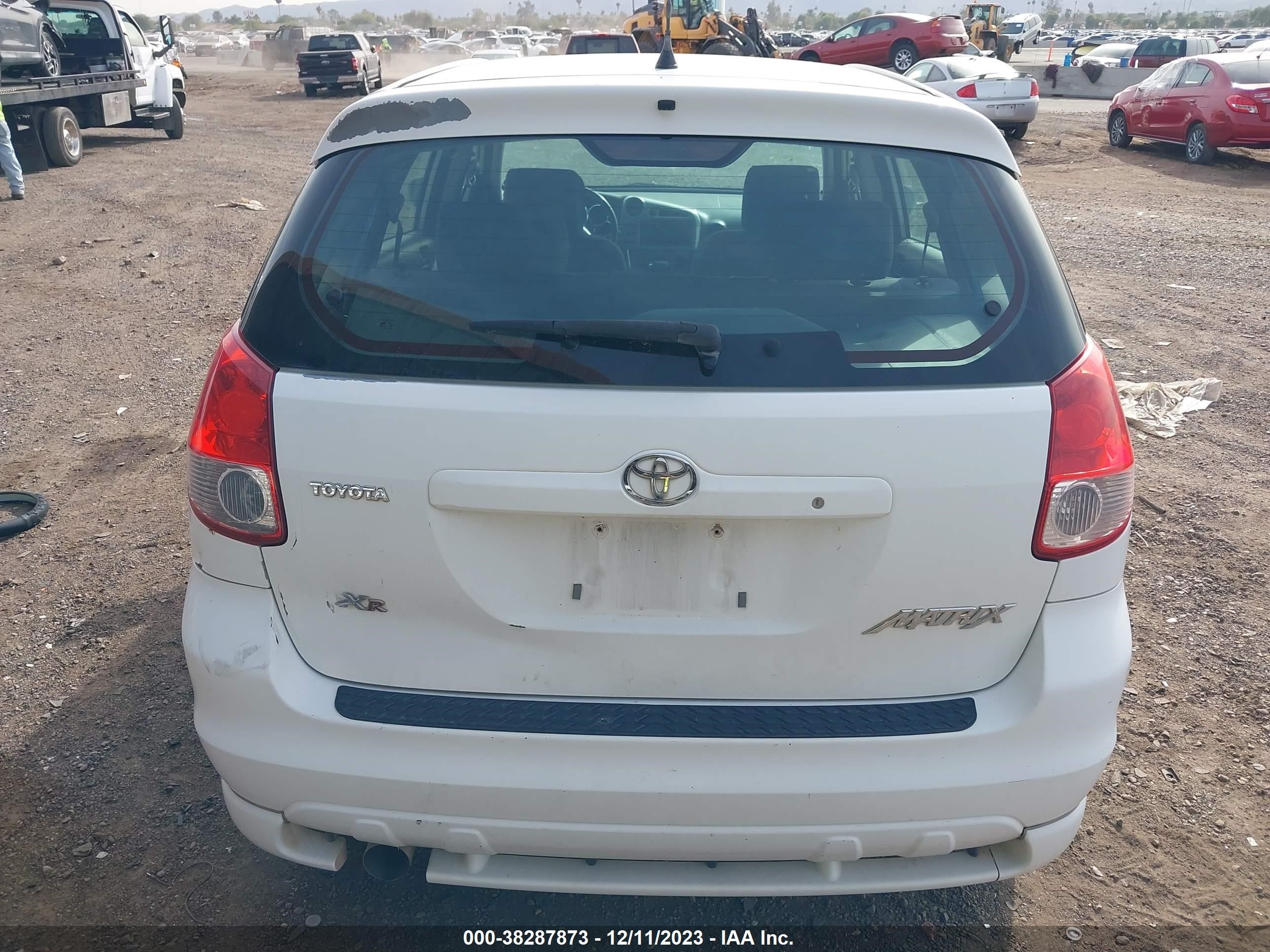 Photo 15 VIN: 2T1KR30E36C613336 - TOYOTA MATRIX 