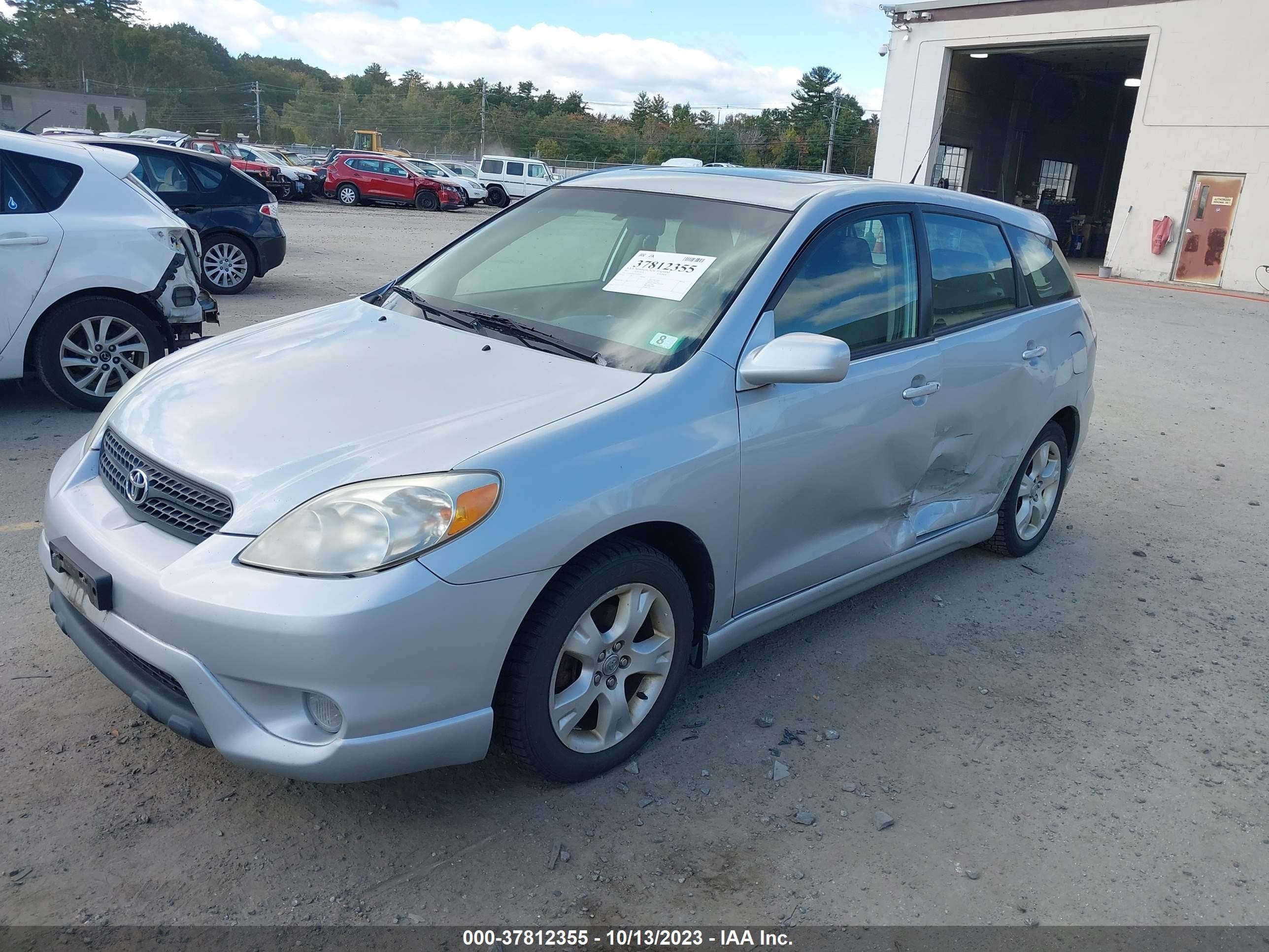 Photo 1 VIN: 2T1KR30EX7C660879 - TOYOTA MATRIX 