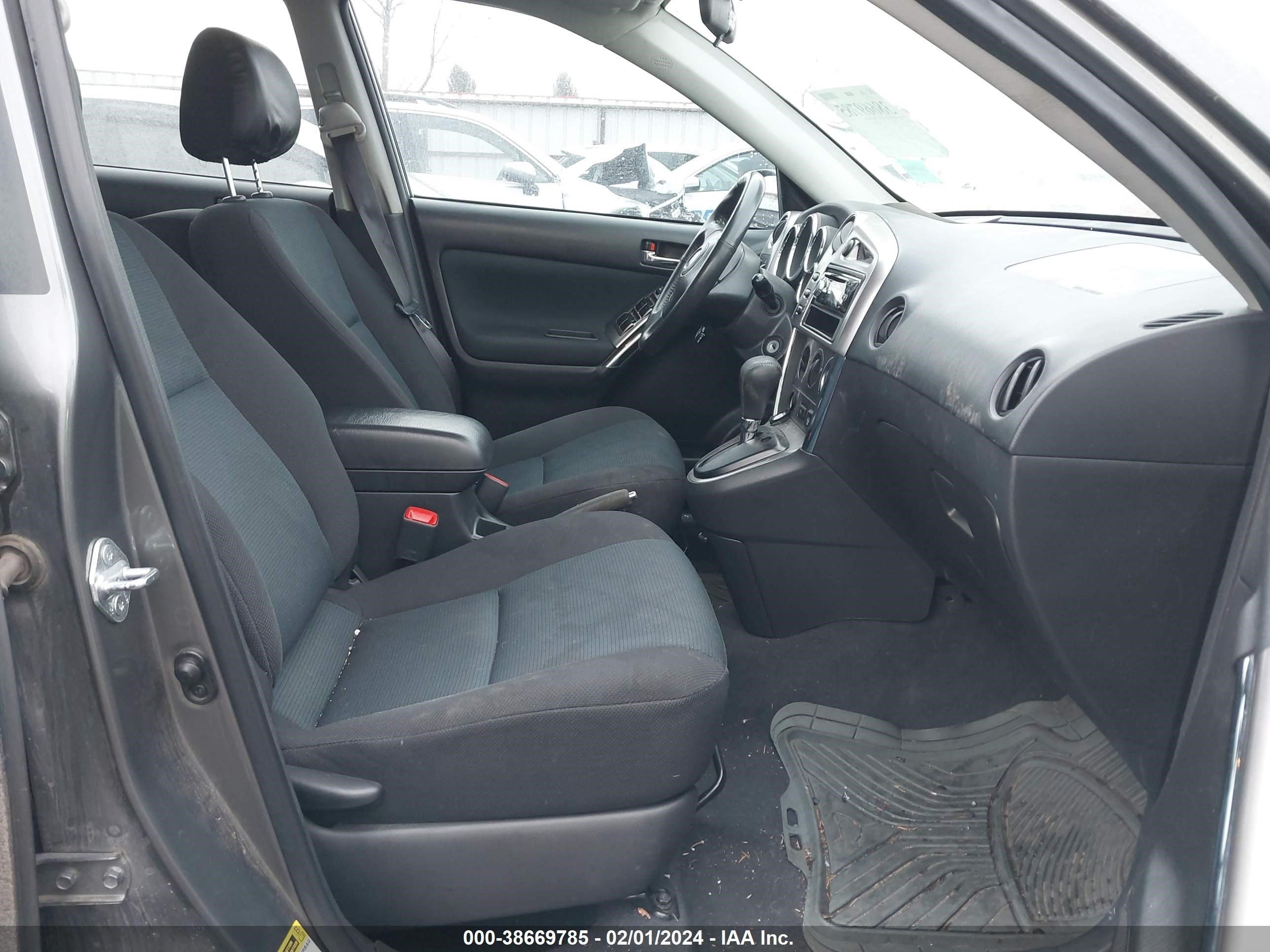 Photo 4 VIN: 2T1KR30EX7C672451 - TOYOTA MATRIX 