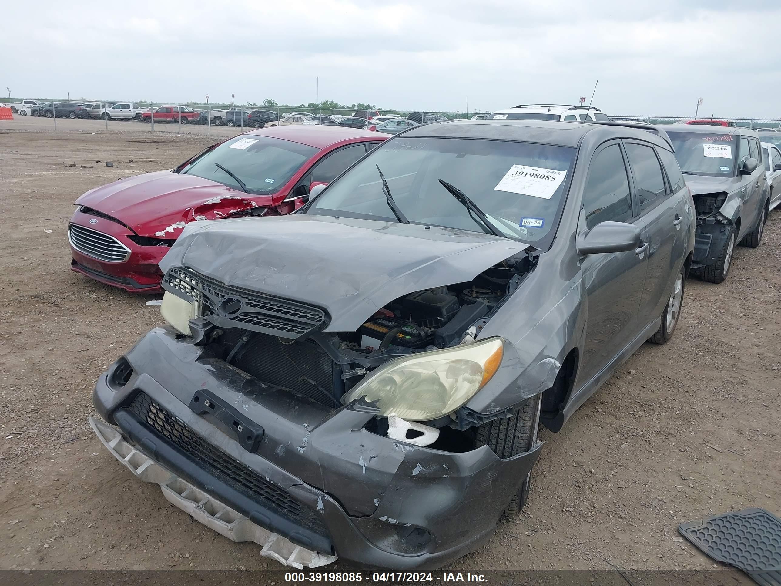 Photo 1 VIN: 2T1KR32E05C397912 - TOYOTA MATRIX 