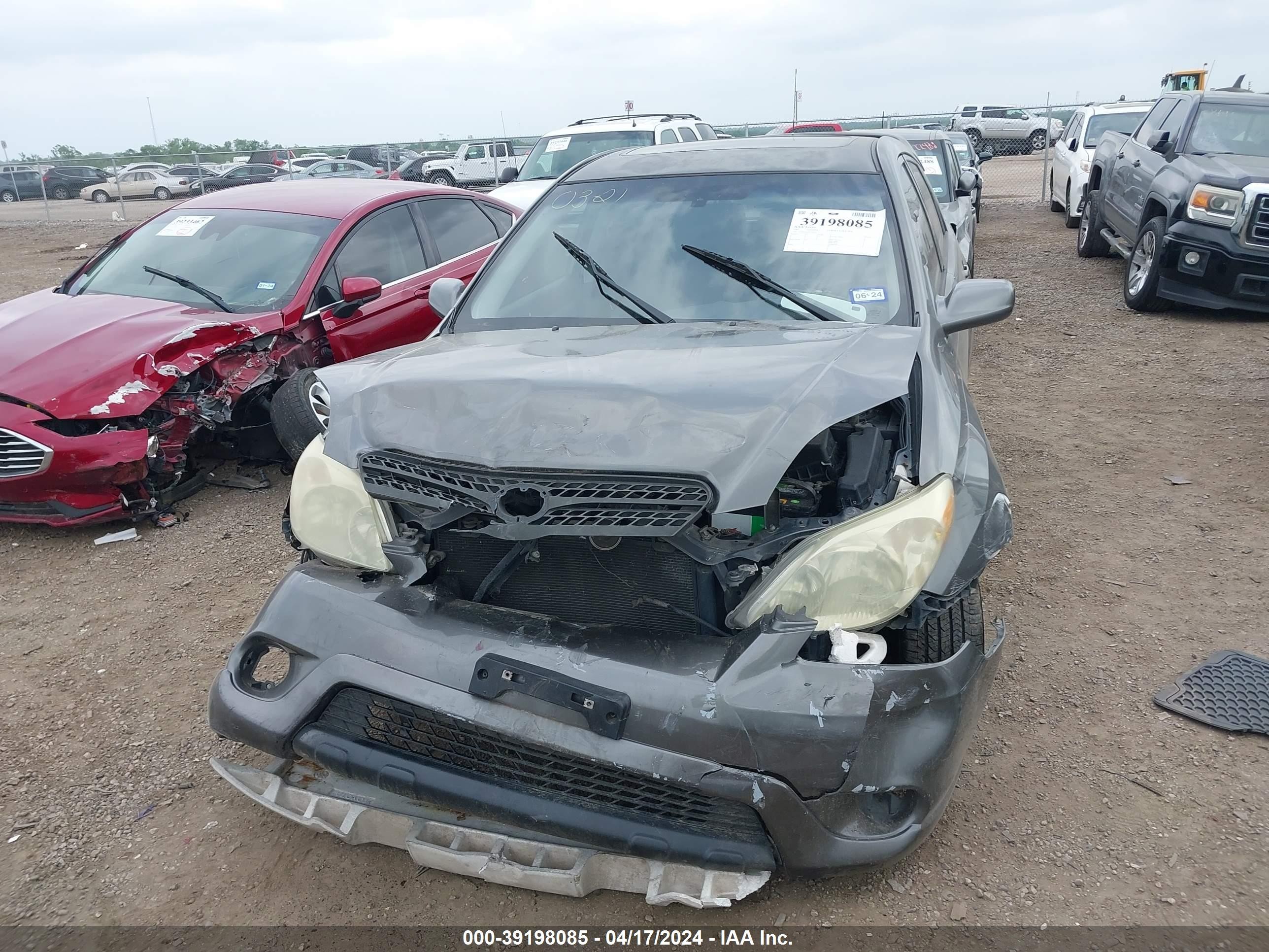 Photo 11 VIN: 2T1KR32E05C397912 - TOYOTA MATRIX 