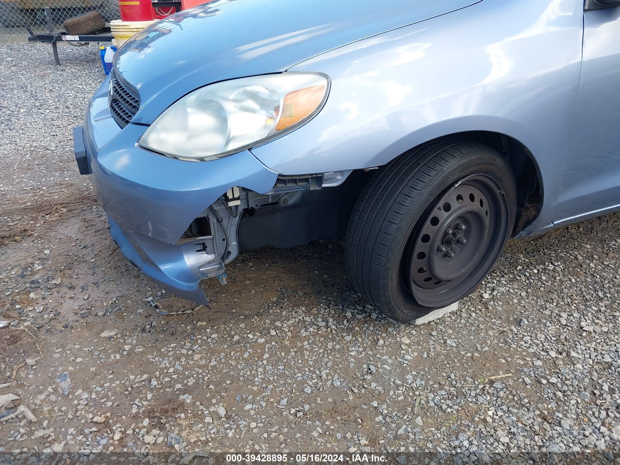 Photo 5 VIN: 2T1KR32E07C651010 - TOYOTA MATRIX 