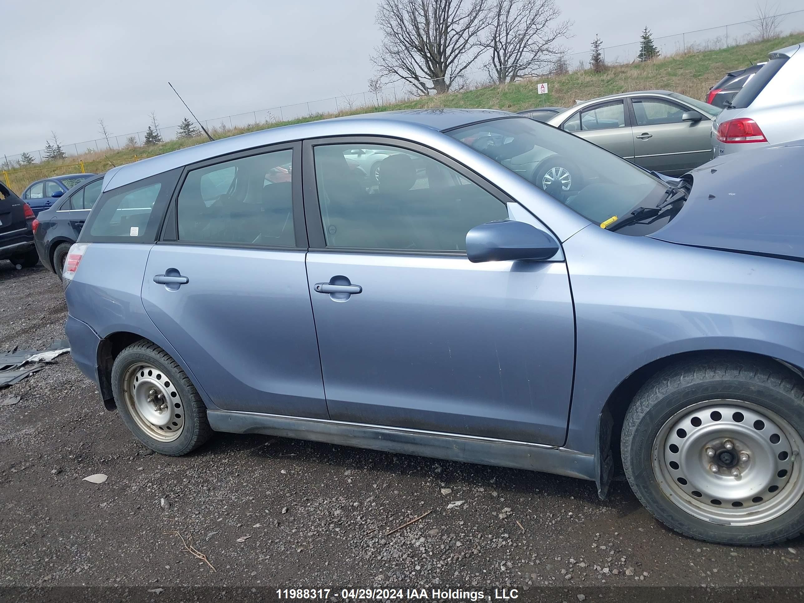 Photo 11 VIN: 2T1KR32E08C703429 - TOYOTA MATRIX 