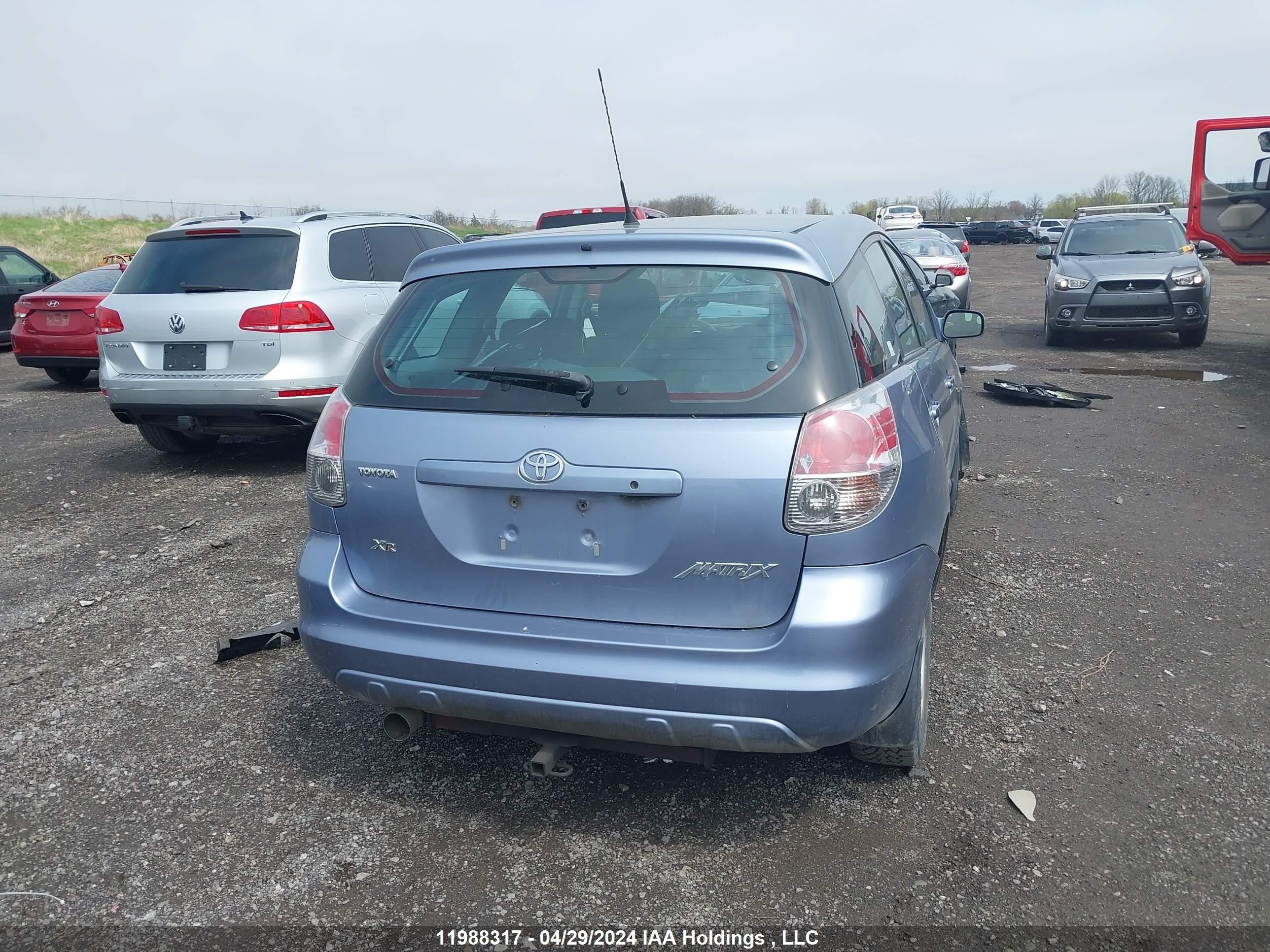 Photo 3 VIN: 2T1KR32E08C703429 - TOYOTA MATRIX 