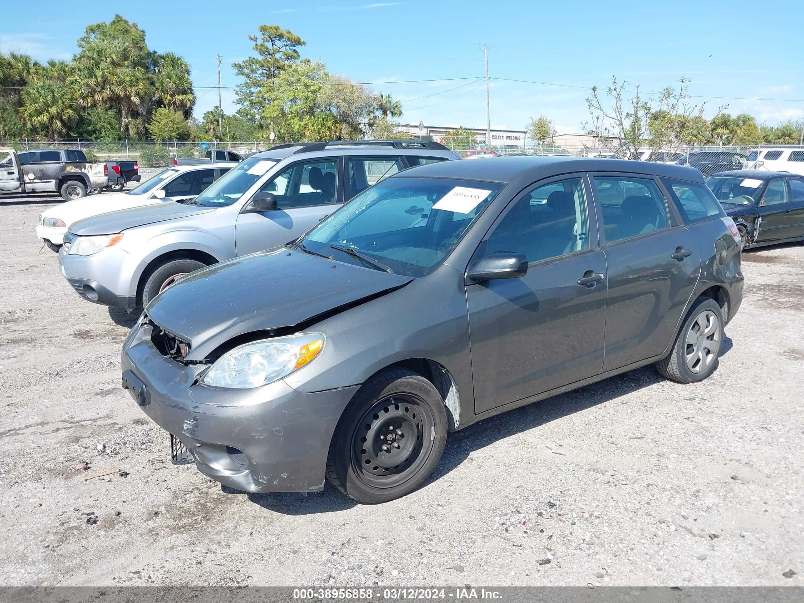 Photo 1 VIN: 2T1KR32E08C715533 - TOYOTA MATRIX 