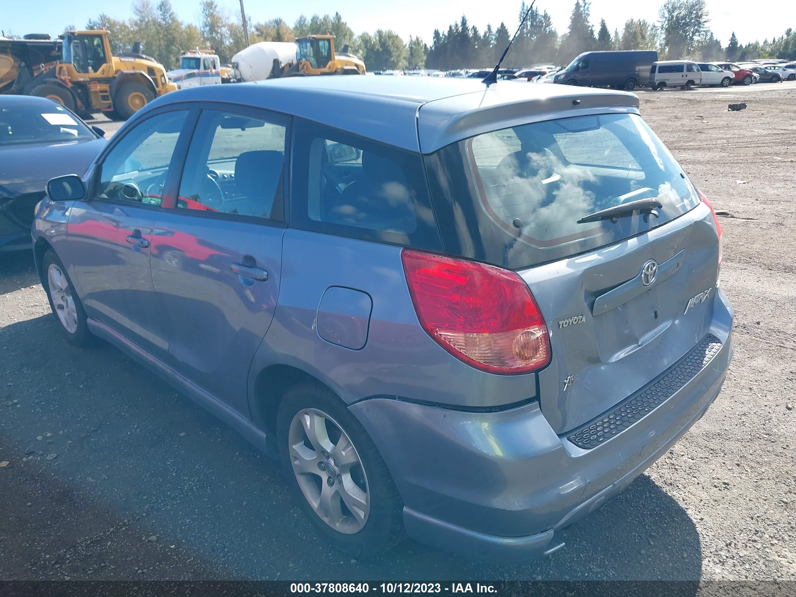 Photo 2 VIN: 2T1KR32E13C071923 - TOYOTA MATRIX 