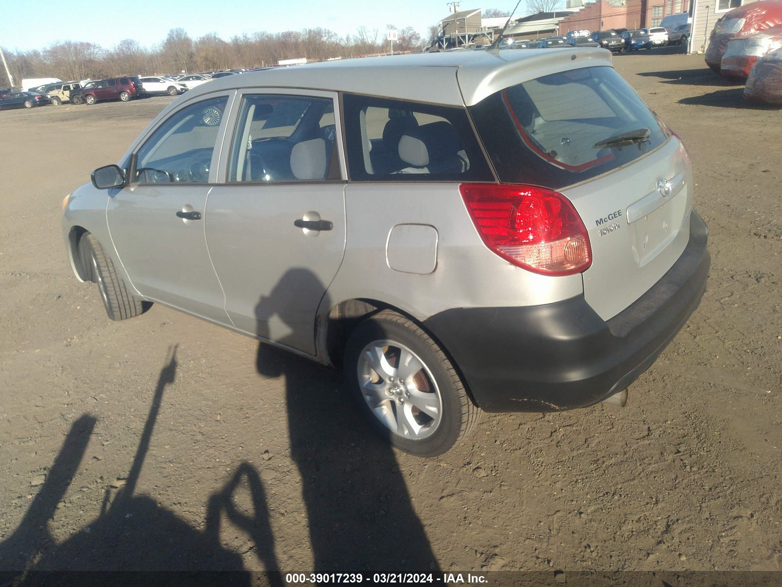 Photo 2 VIN: 2T1KR32E14C169061 - TOYOTA MATRIX 