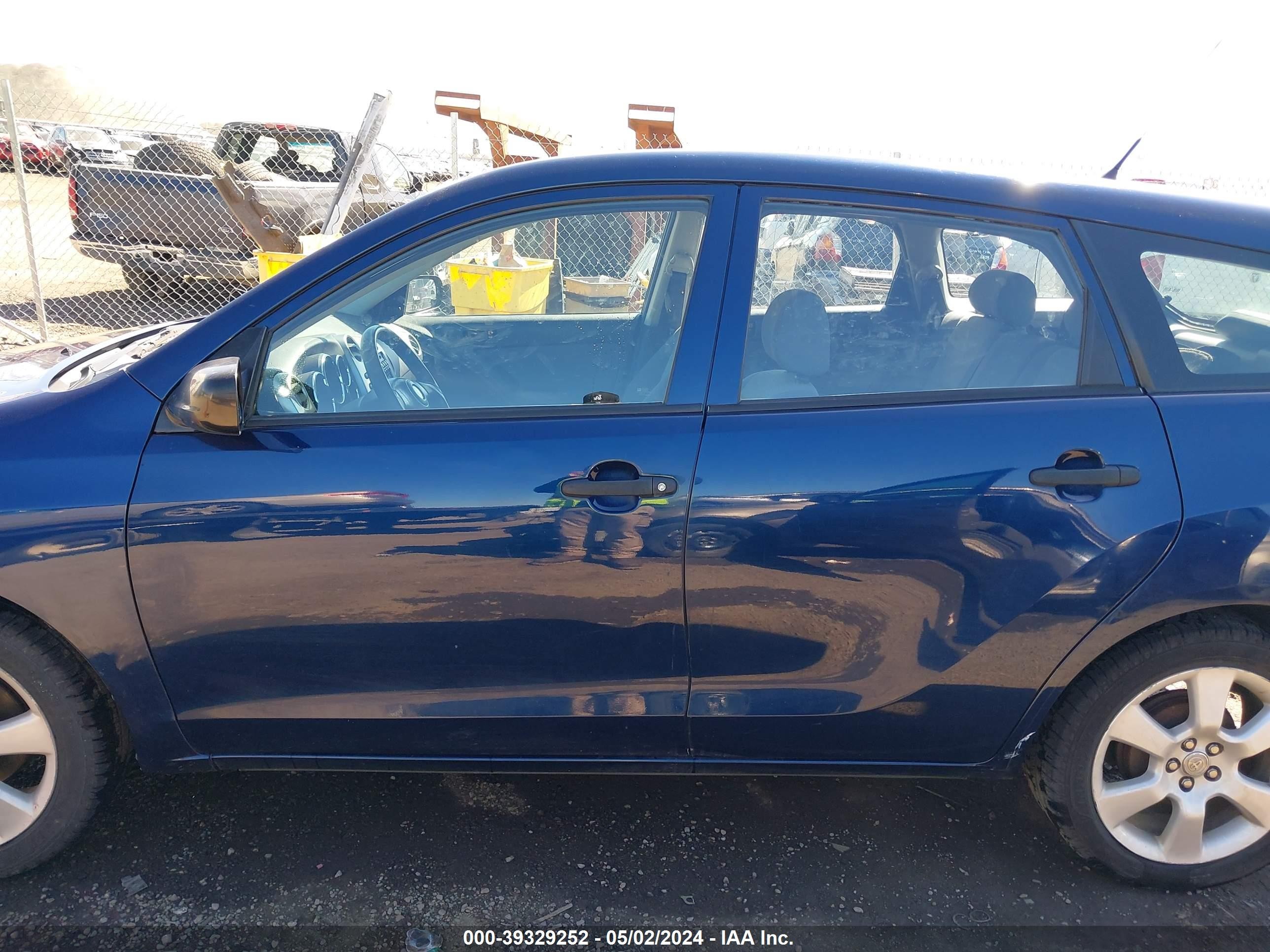 Photo 13 VIN: 2T1KR32E14C294884 - TOYOTA MATRIX 