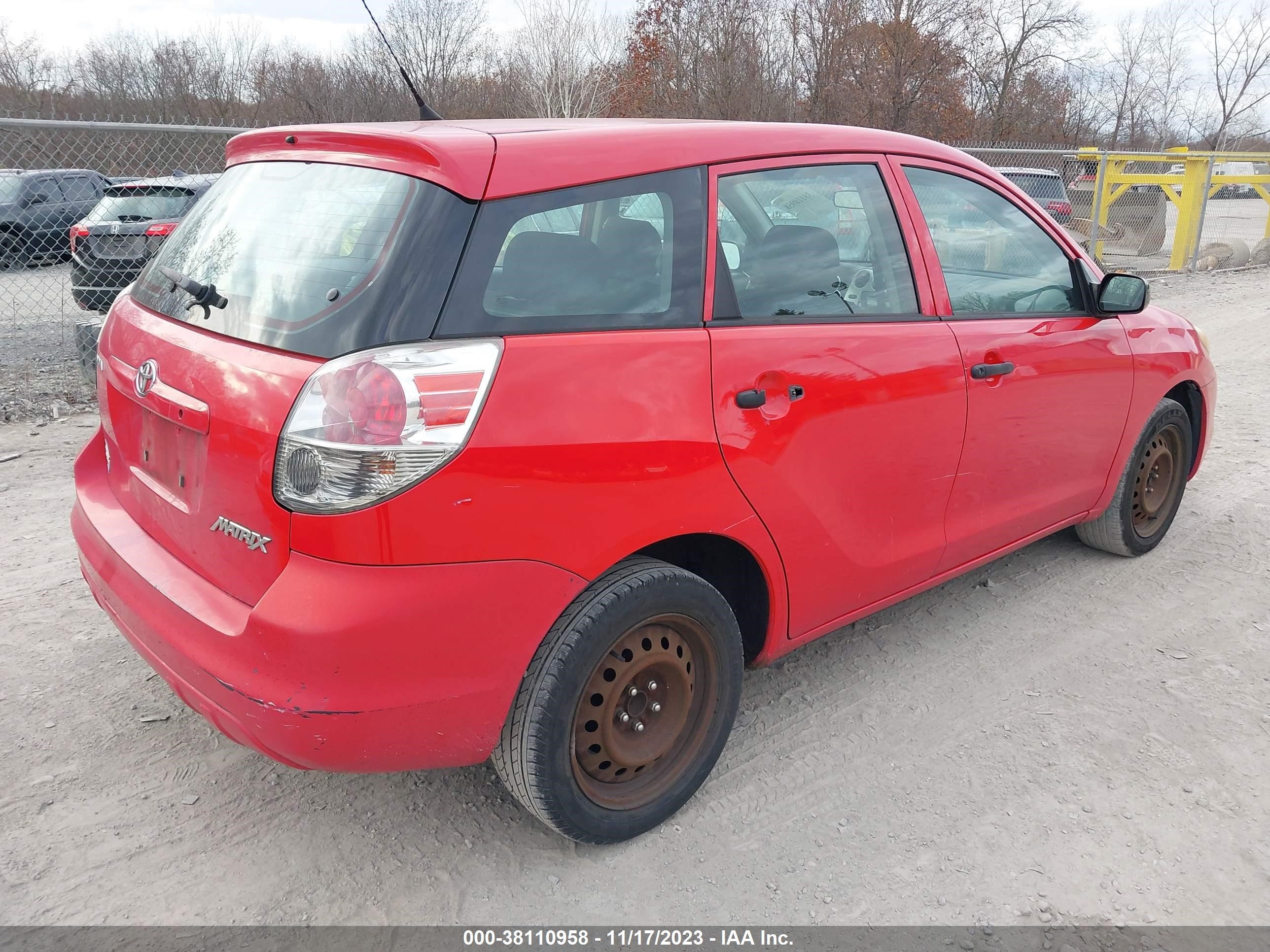 Photo 3 VIN: 2T1KR32E15C333197 - TOYOTA MATRIX 