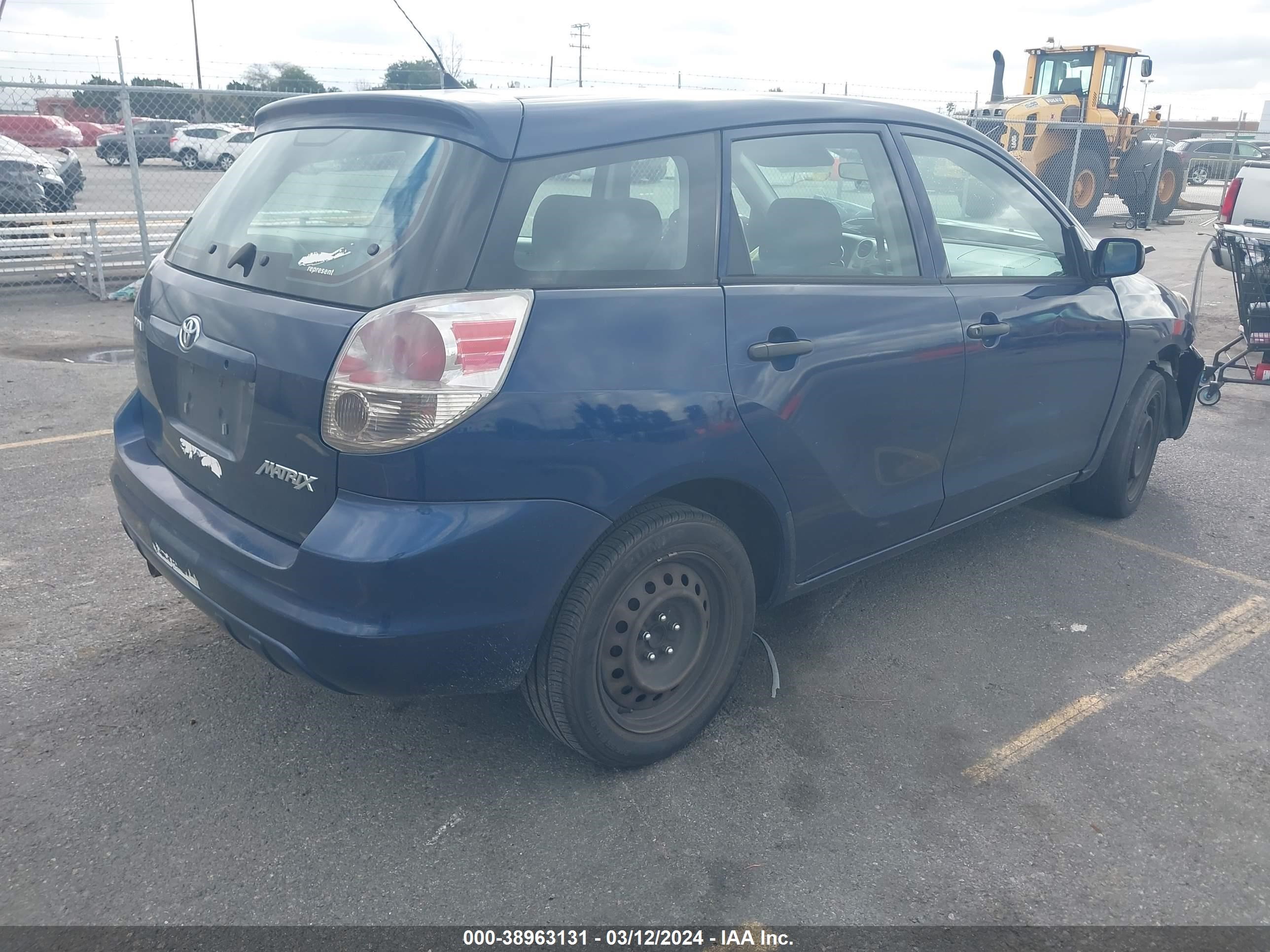 Photo 3 VIN: 2T1KR32E15C382206 - TOYOTA MATRIX 