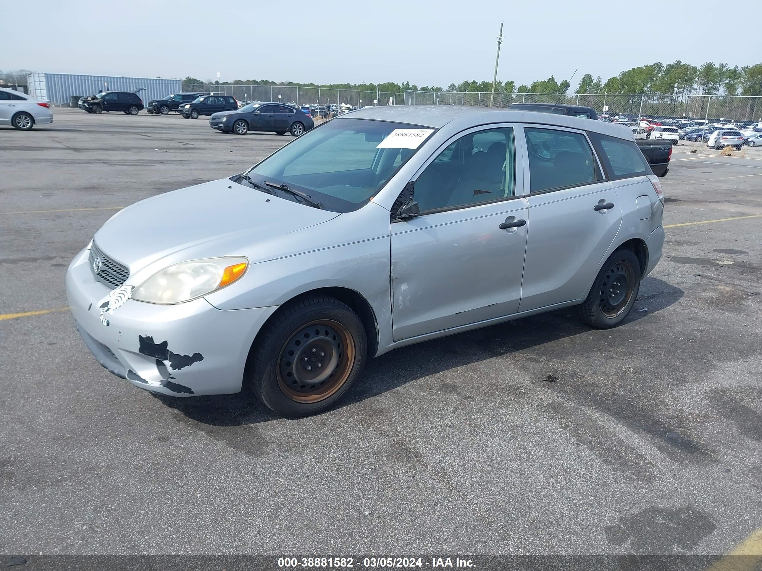 Photo 1 VIN: 2T1KR32E15C460631 - TOYOTA MATRIX 