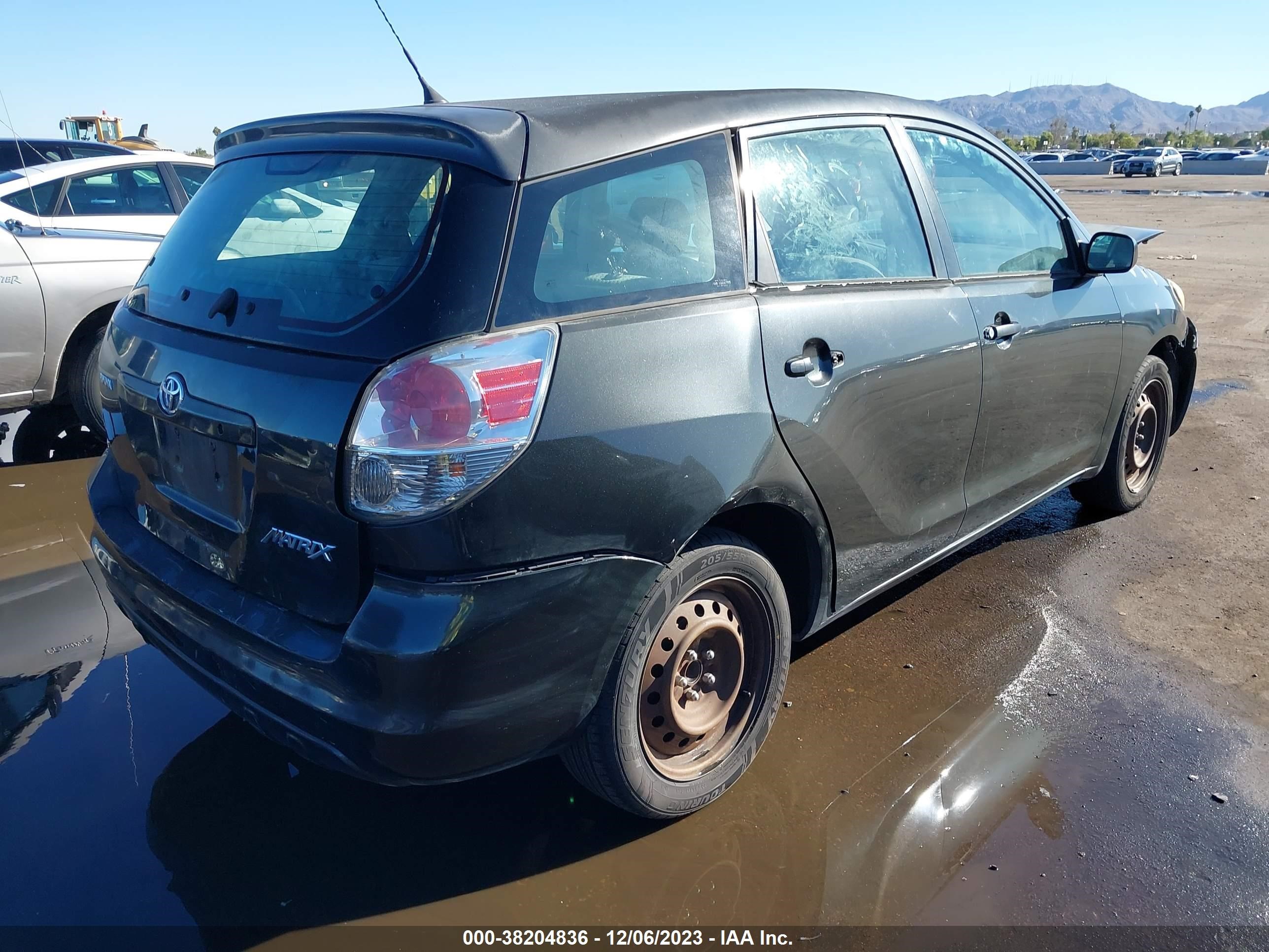 Photo 3 VIN: 2T1KR32E16C617642 - TOYOTA MATRIX 