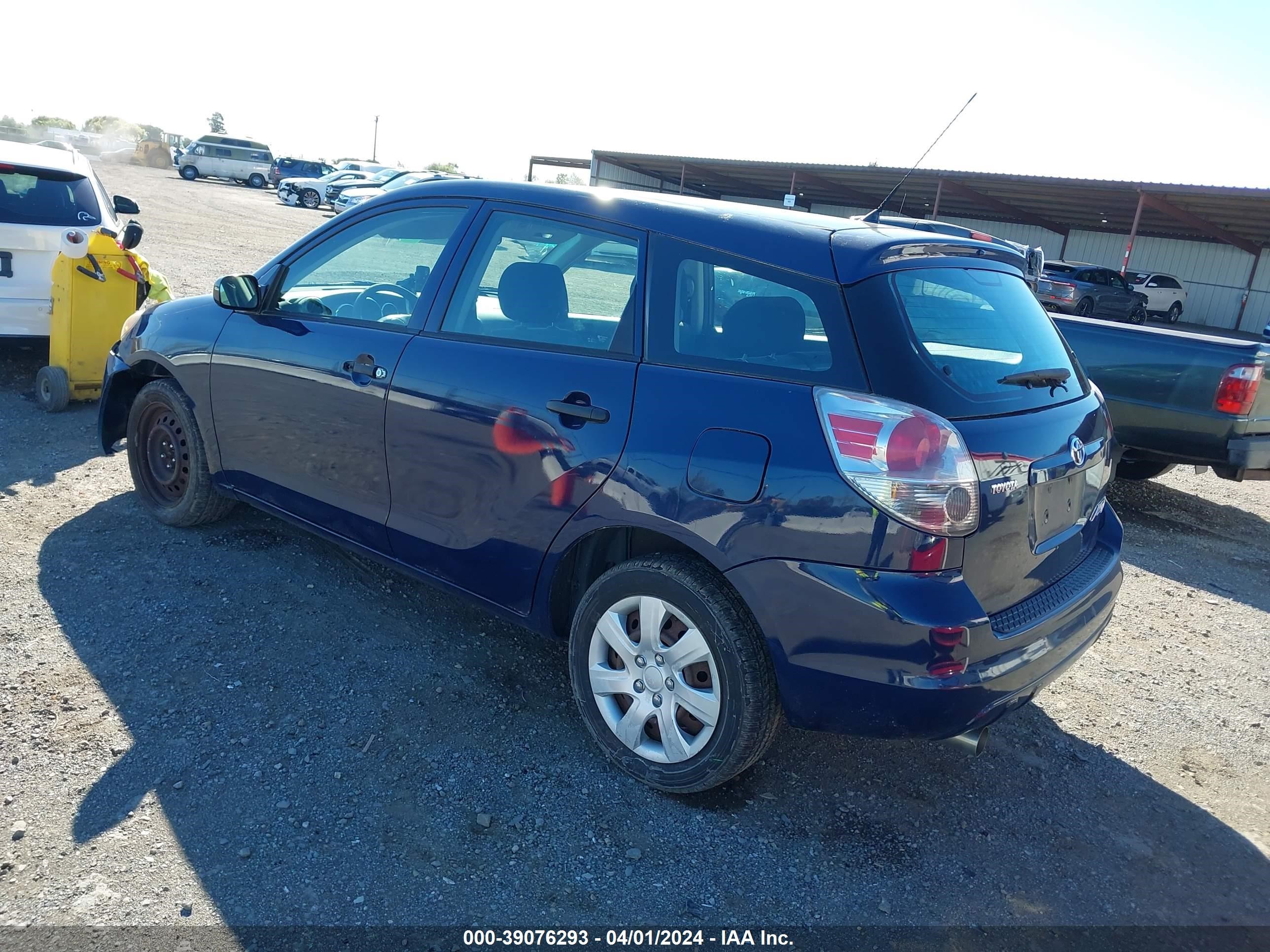 Photo 2 VIN: 2T1KR32E17C656913 - TOYOTA MATRIX 