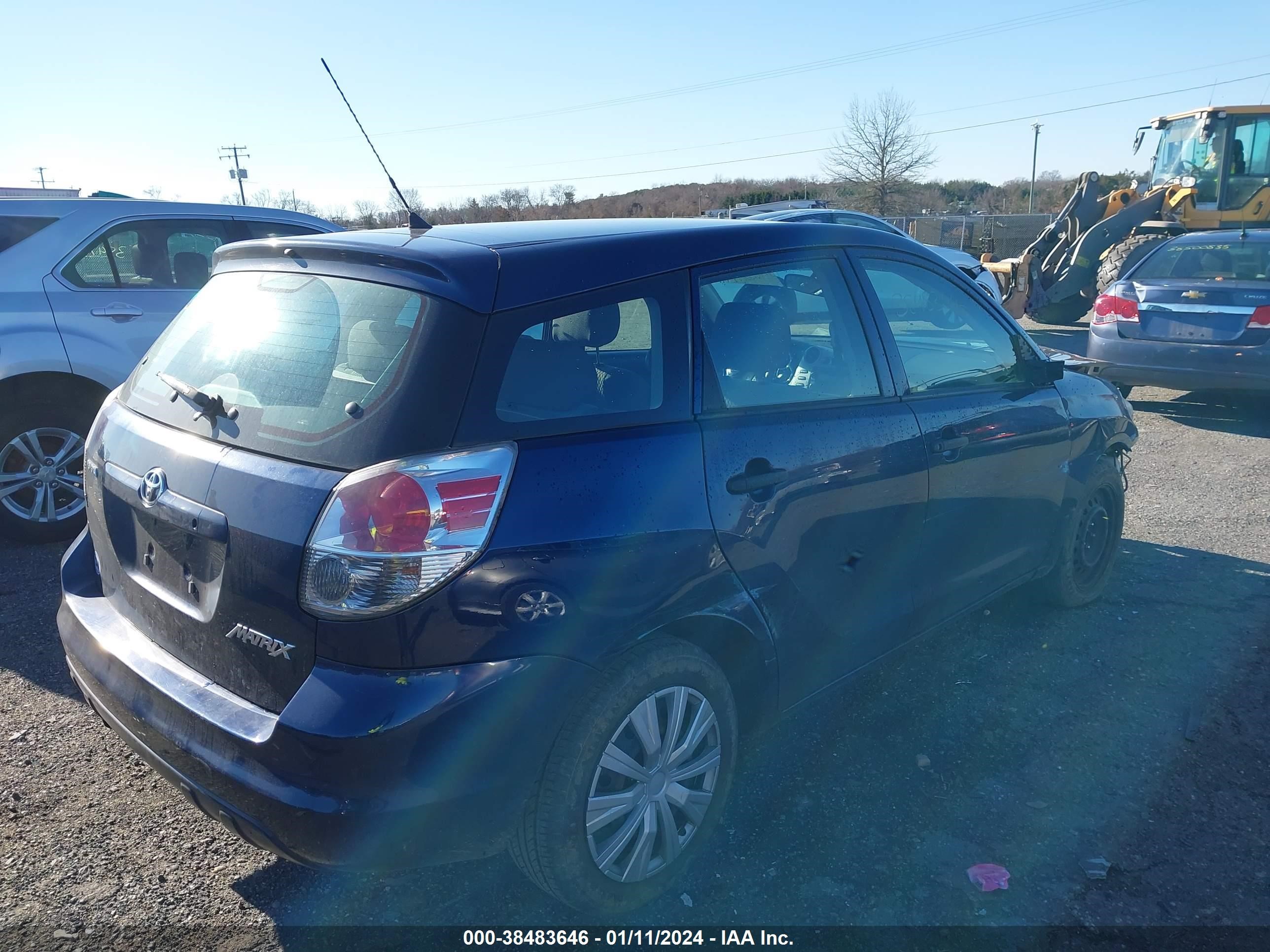 Photo 3 VIN: 2T1KR32E18C700751 - TOYOTA MATRIX 