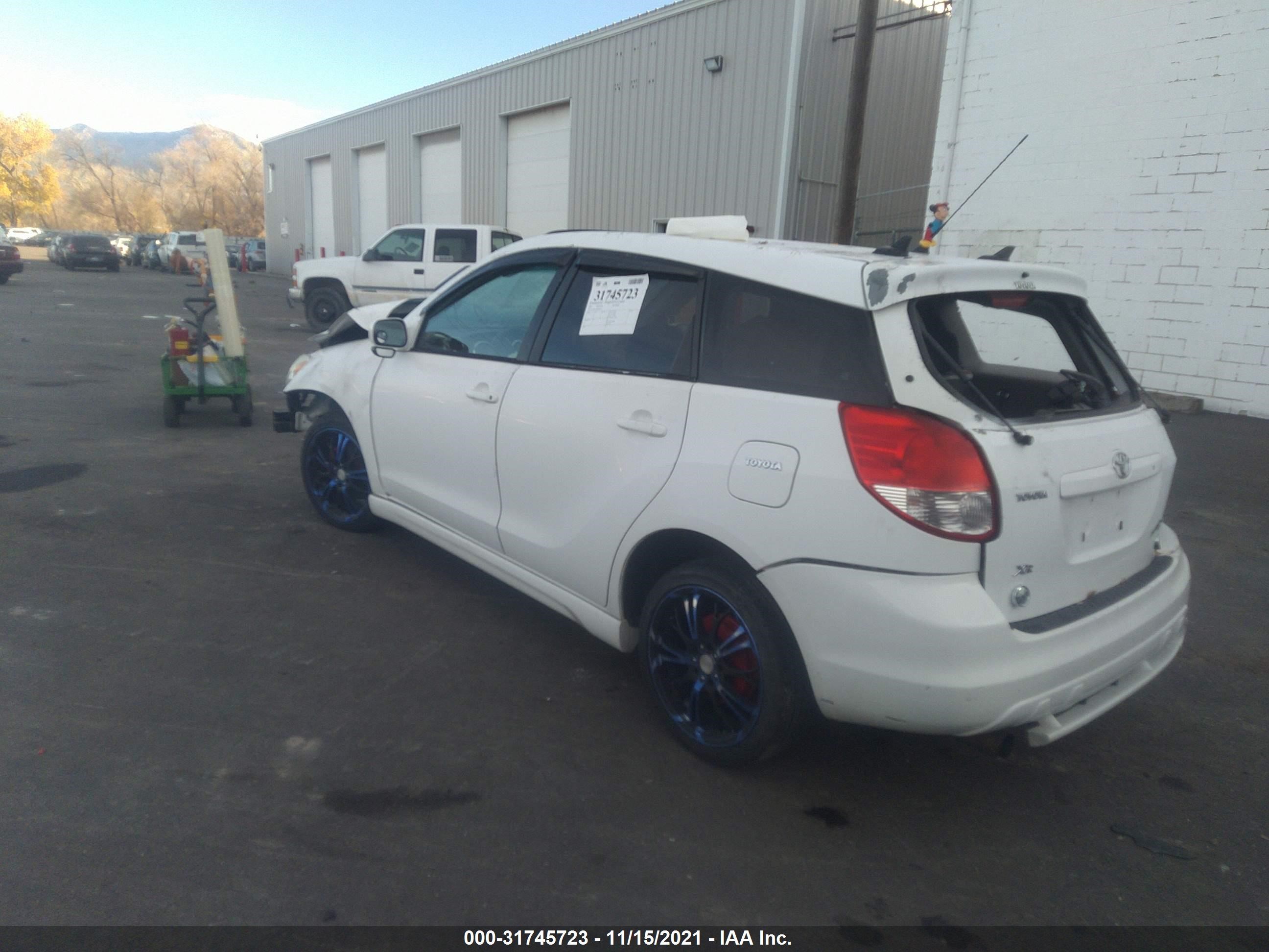 Photo 2 VIN: 2T1KR32E23C030944 - TOYOTA MATRIX 