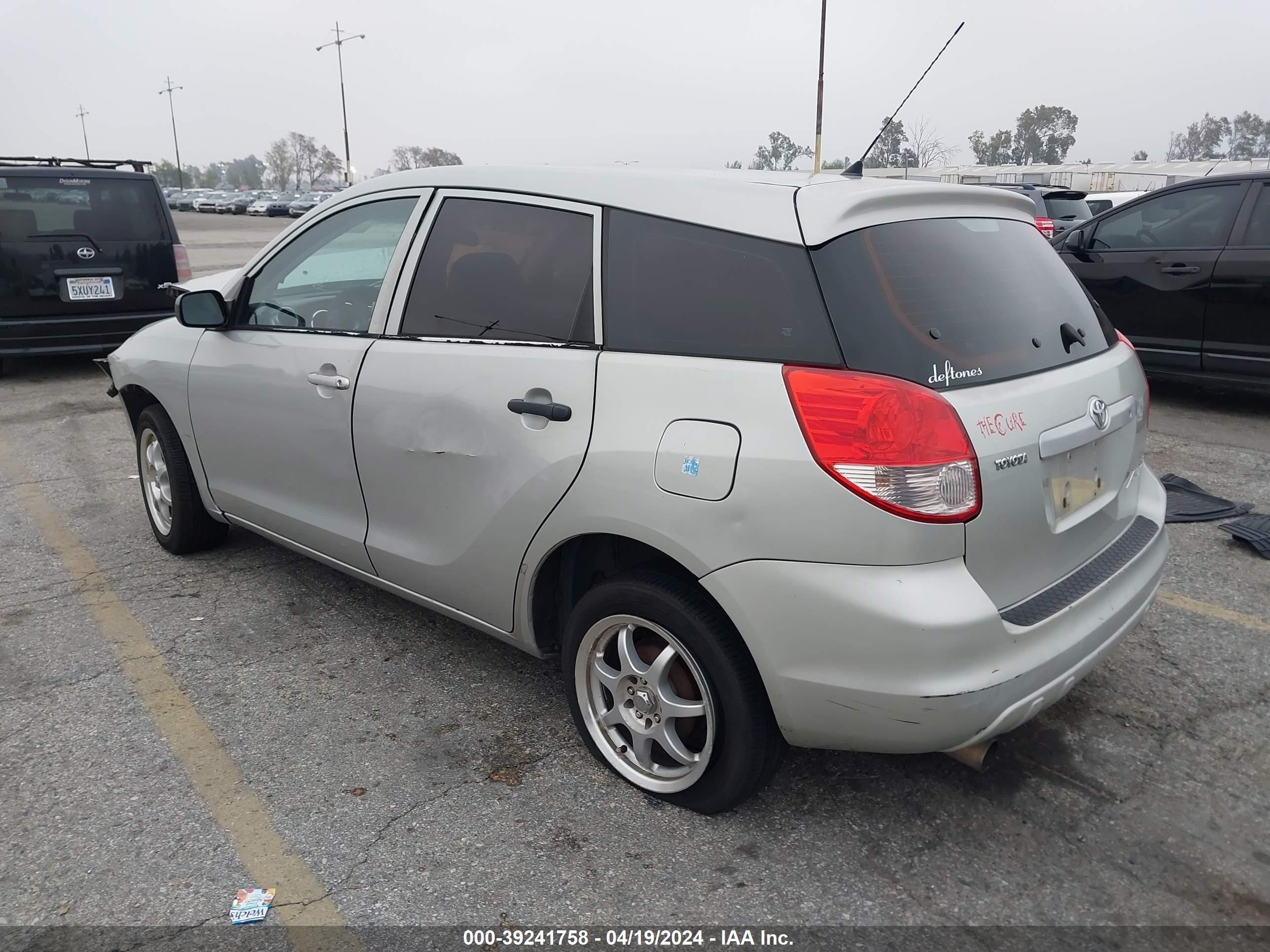 Photo 2 VIN: 2T1KR32E24C170266 - TOYOTA MATRIX 