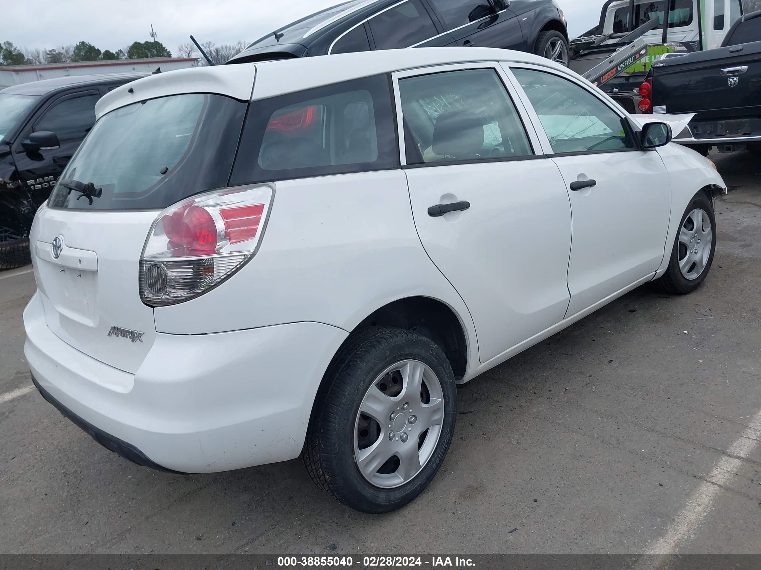 Photo 3 VIN: 2T1KR32E26C605421 - TOYOTA MATRIX 