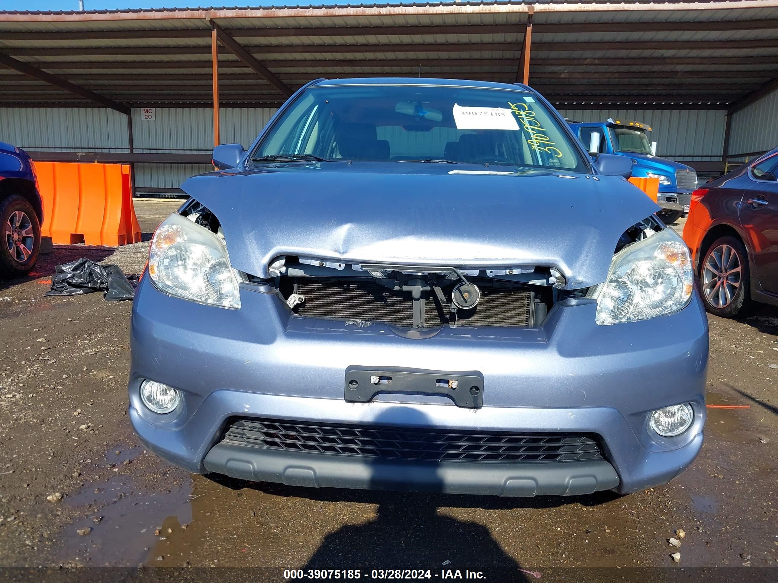 Photo 11 VIN: 2T1KR32E27C644737 - TOYOTA MATRIX 