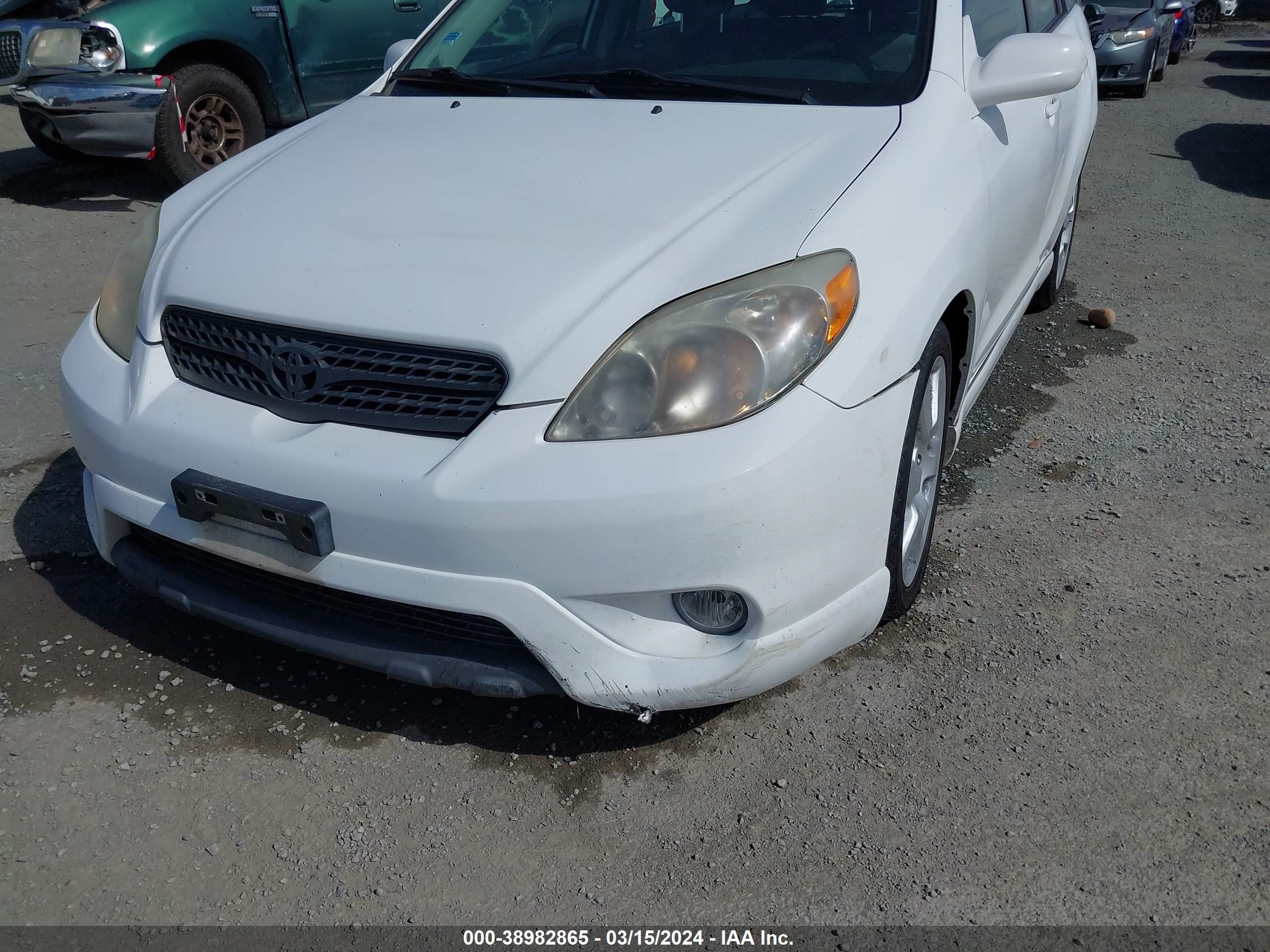 Photo 5 VIN: 2T1KR32E27C656192 - TOYOTA MATRIX 