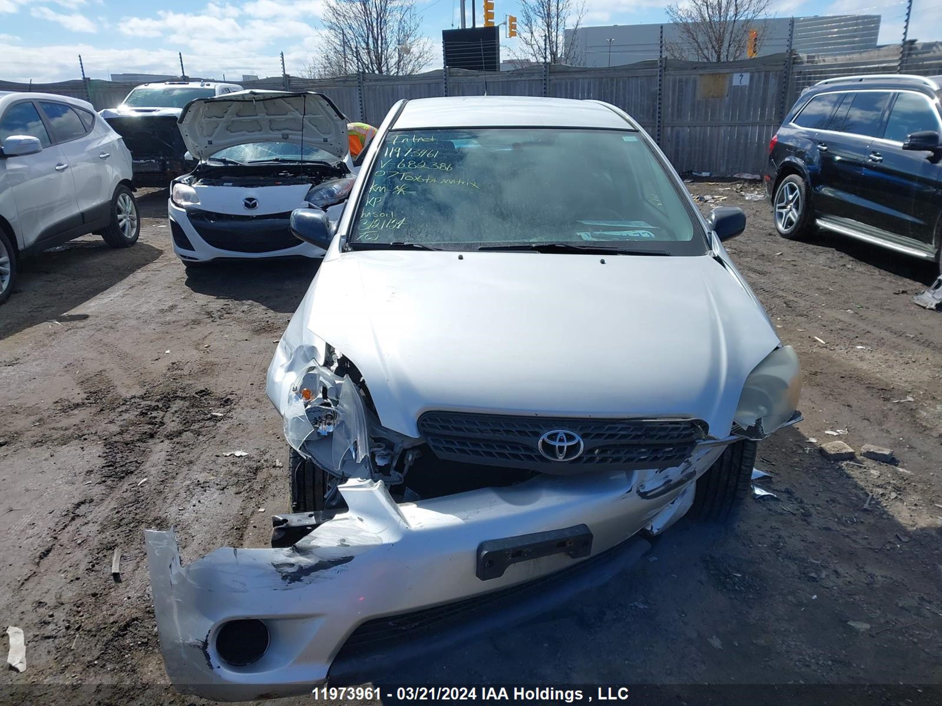 Photo 11 VIN: 2T1KR32E27C682386 - TOYOTA MATRIX 