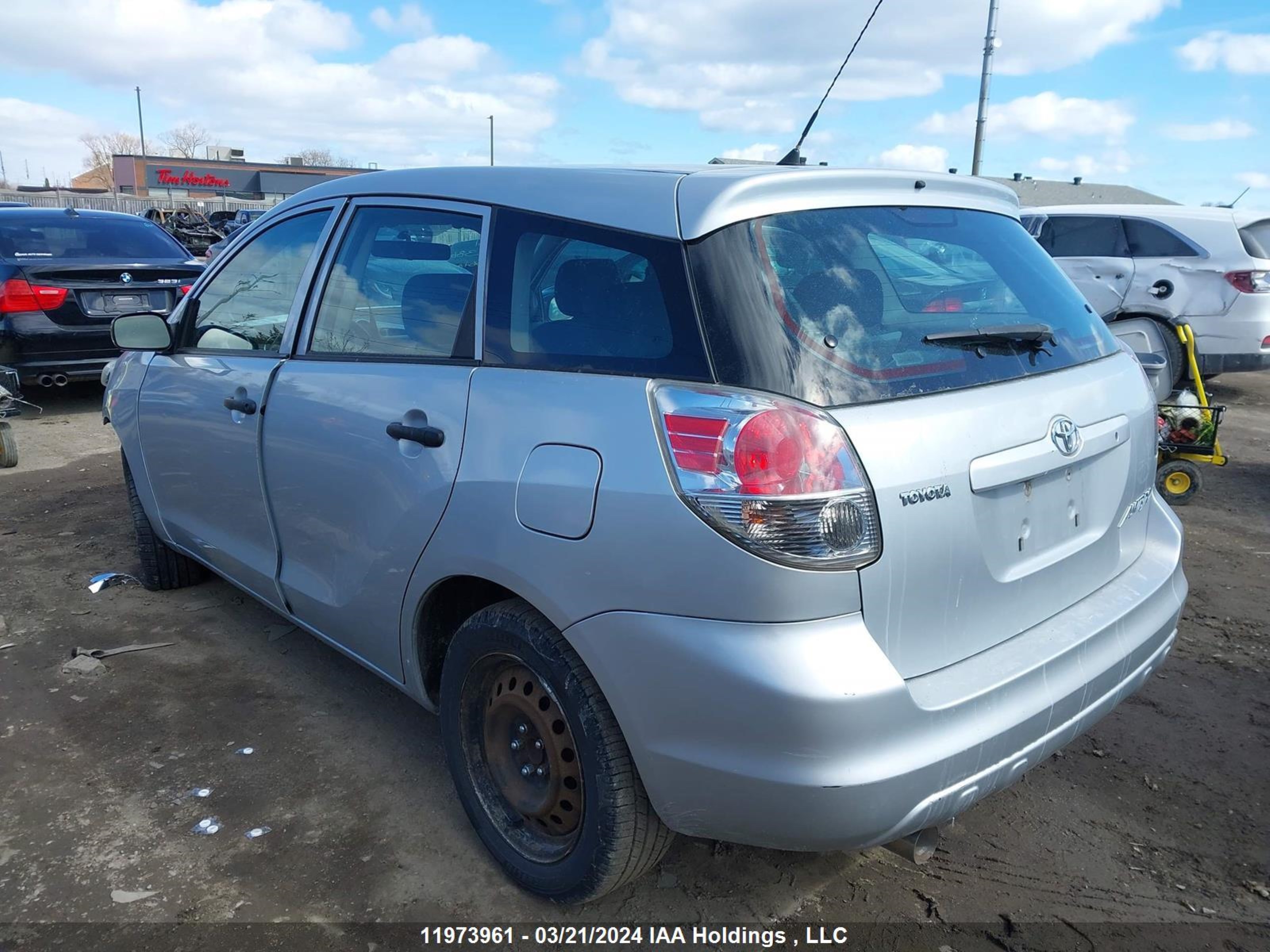 Photo 2 VIN: 2T1KR32E27C682386 - TOYOTA MATRIX 