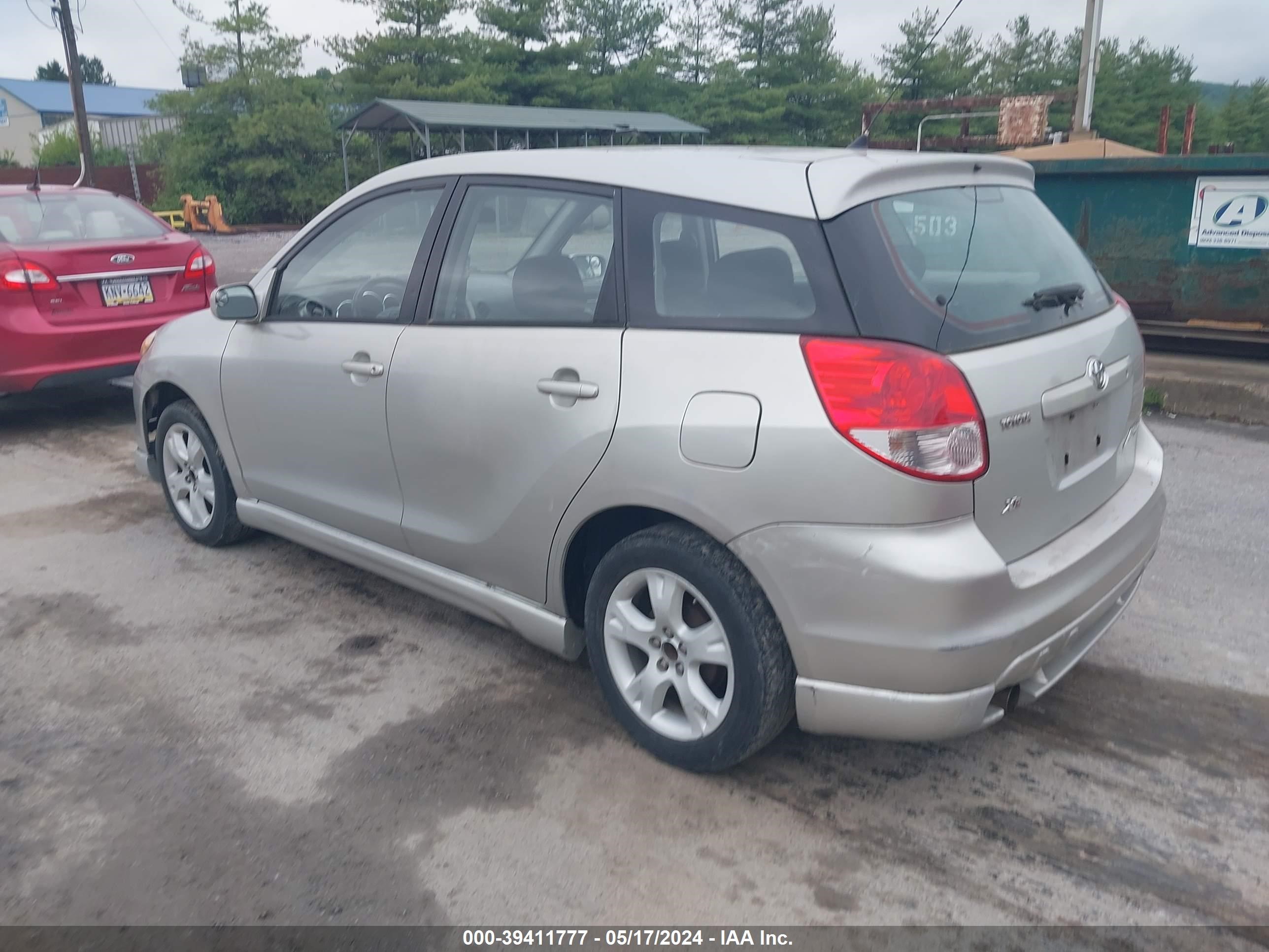 Photo 2 VIN: 2T1KR32E33C018074 - TOYOTA MATRIX 