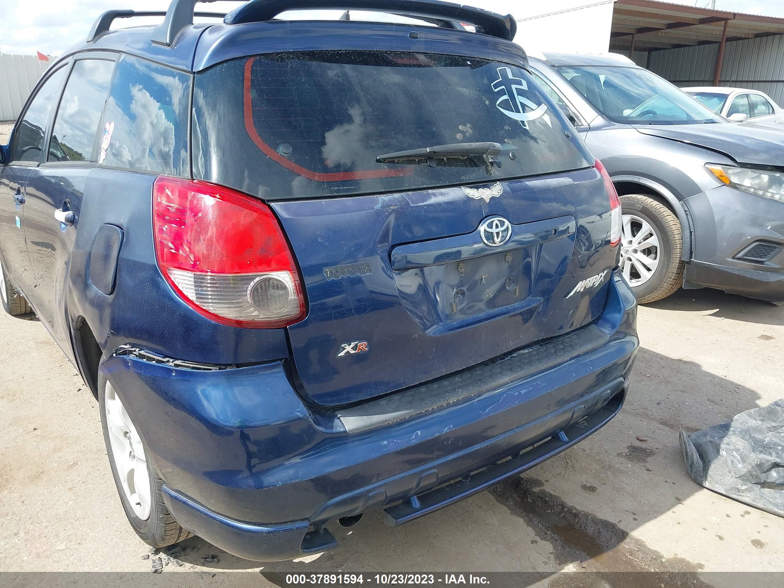 Photo 5 VIN: 2T1KR32E34C244018 - TOYOTA MATRIX 