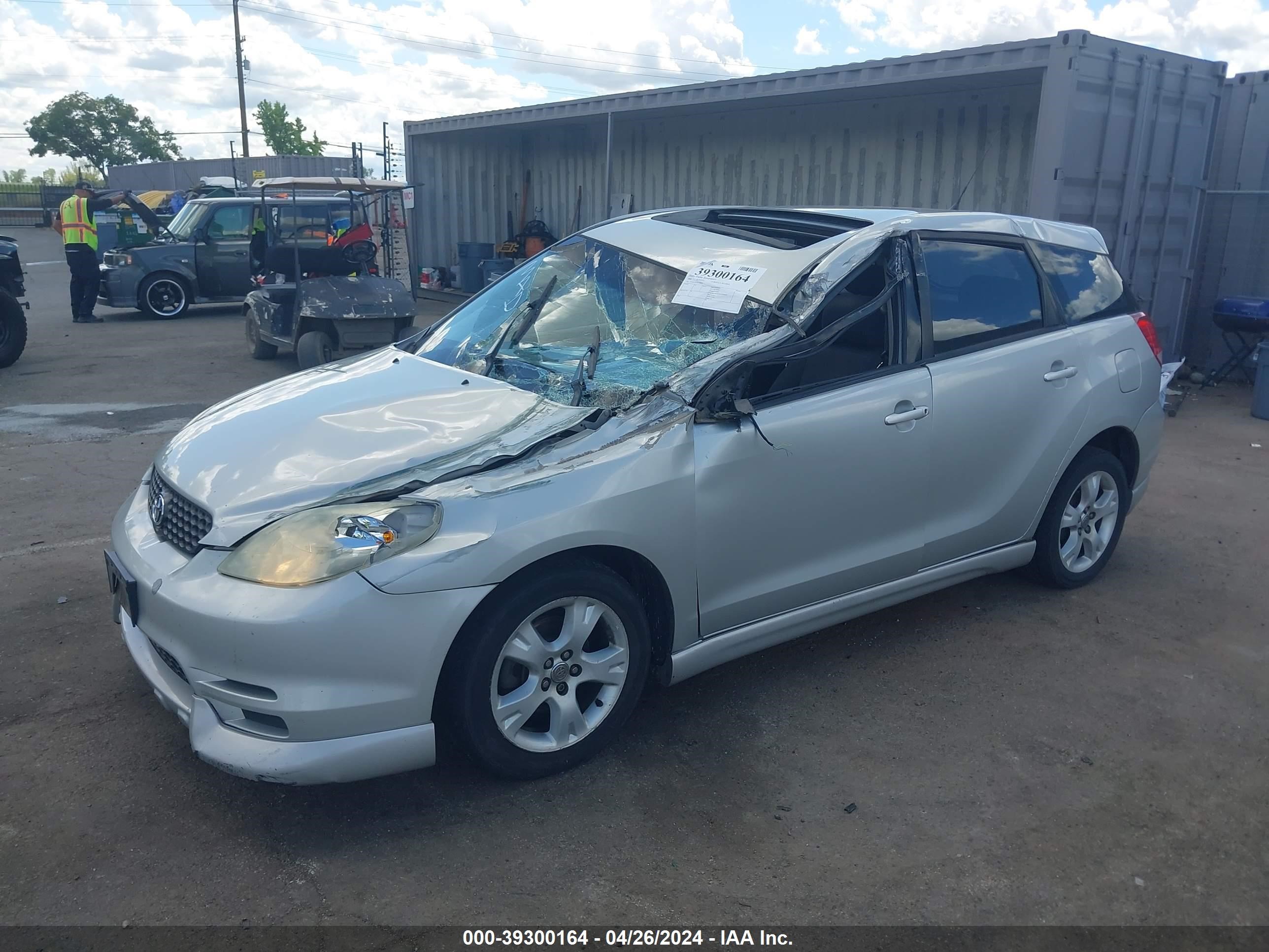 Photo 1 VIN: 2T1KR32E34C246092 - TOYOTA MATRIX 