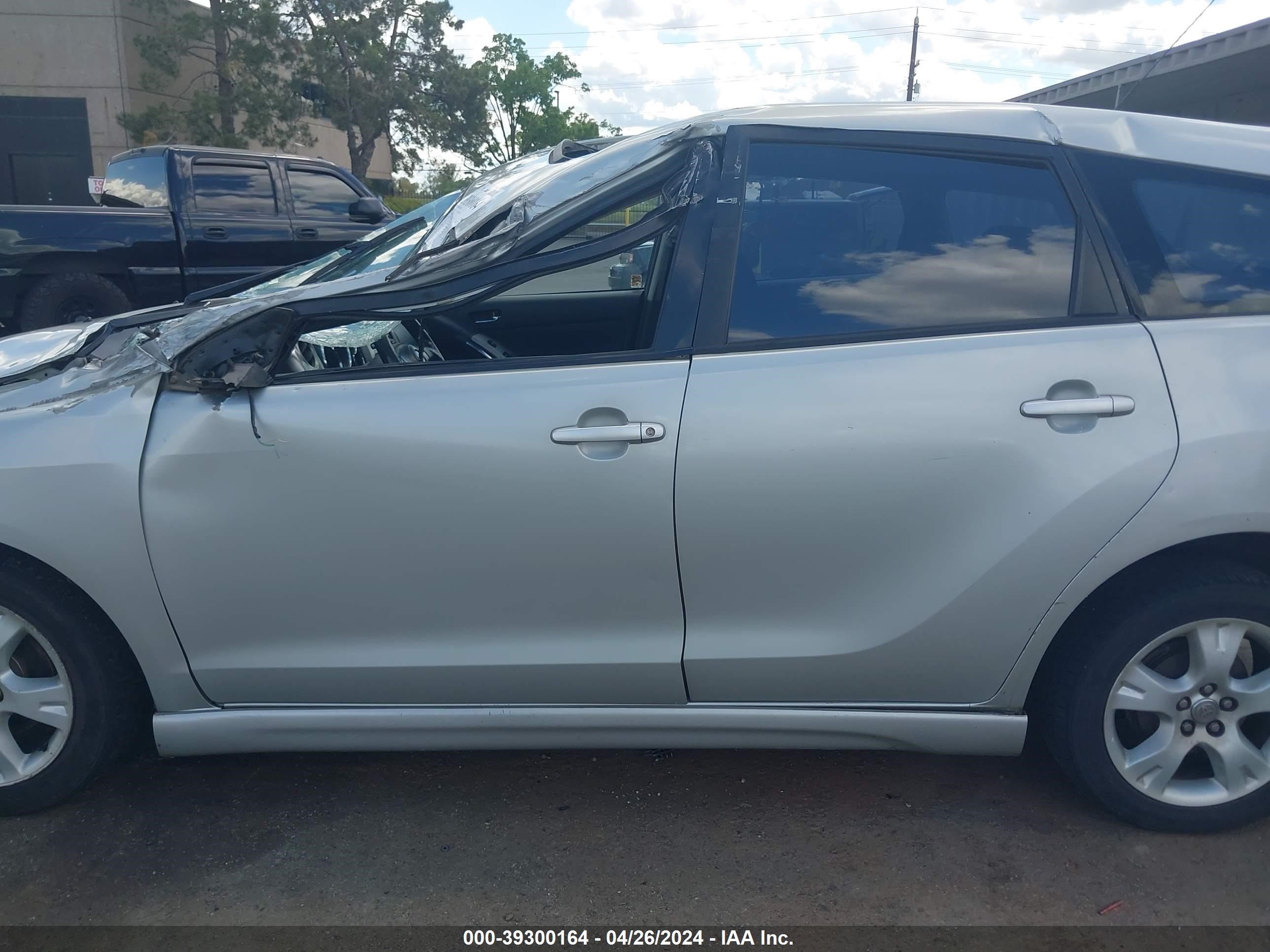 Photo 13 VIN: 2T1KR32E34C246092 - TOYOTA MATRIX 