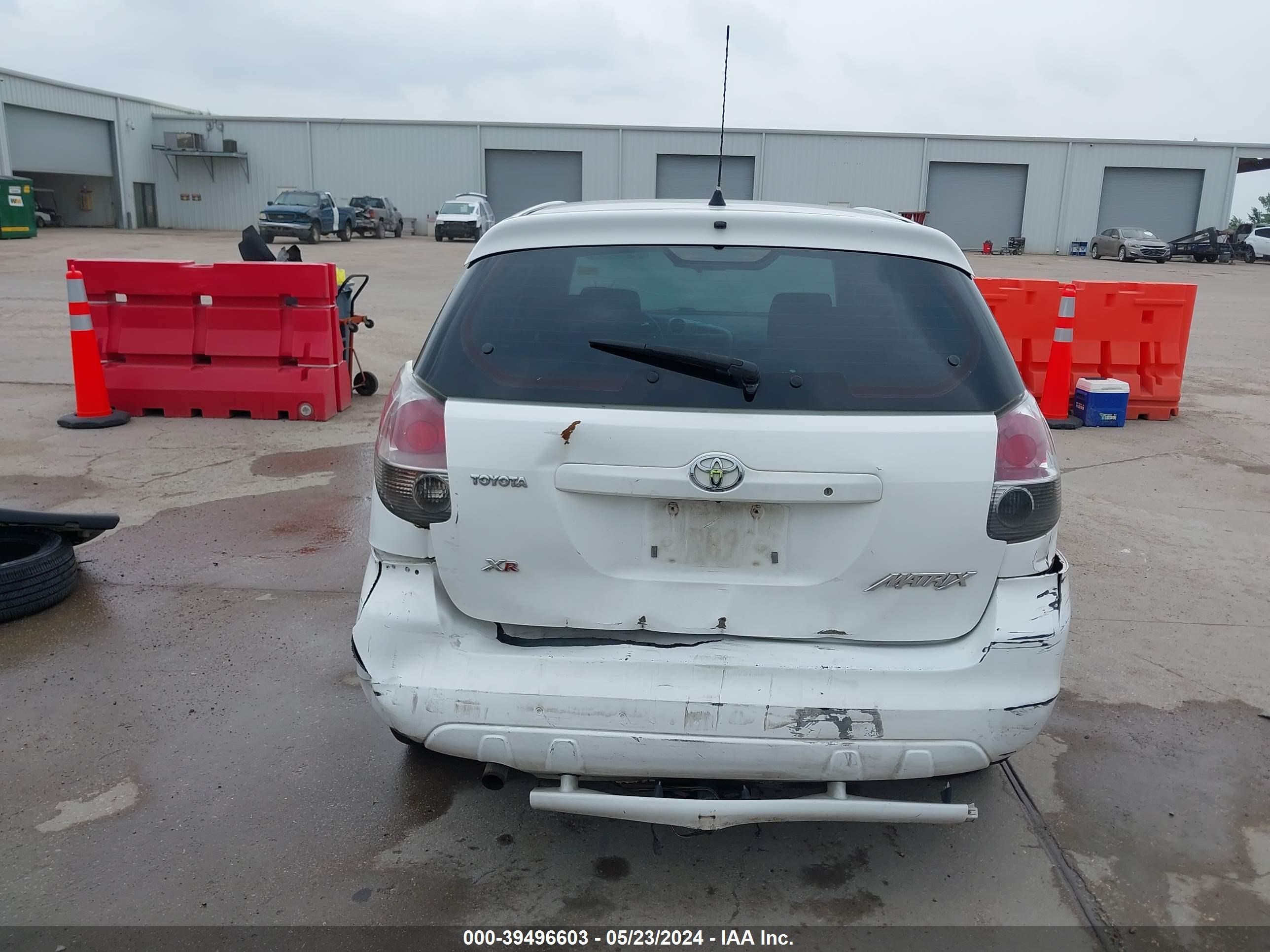 Photo 15 VIN: 2T1KR32E35C433852 - TOYOTA MATRIX 