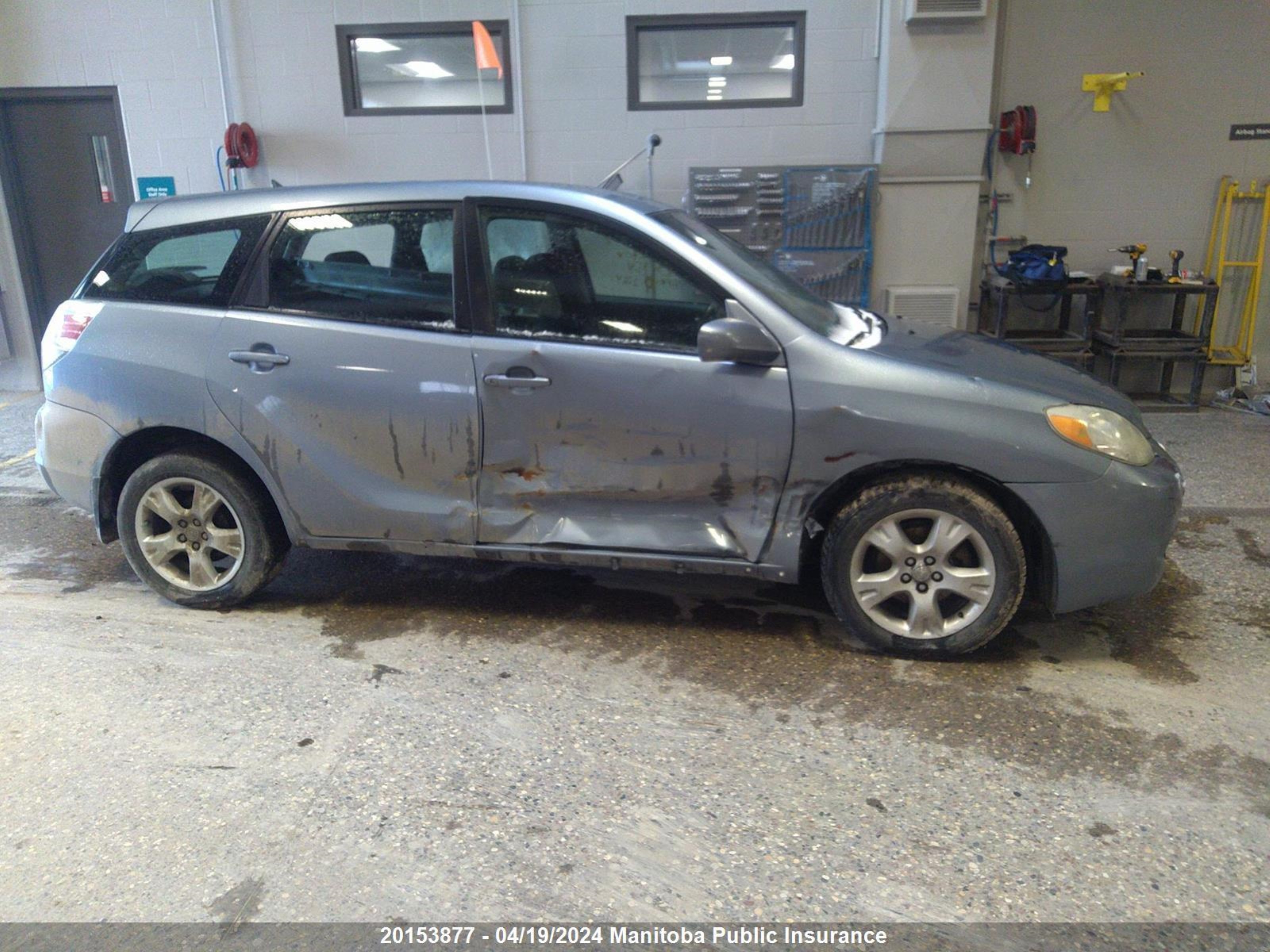 Photo 5 VIN: 2T1KR32E35C890354 - TOYOTA MATRIX 