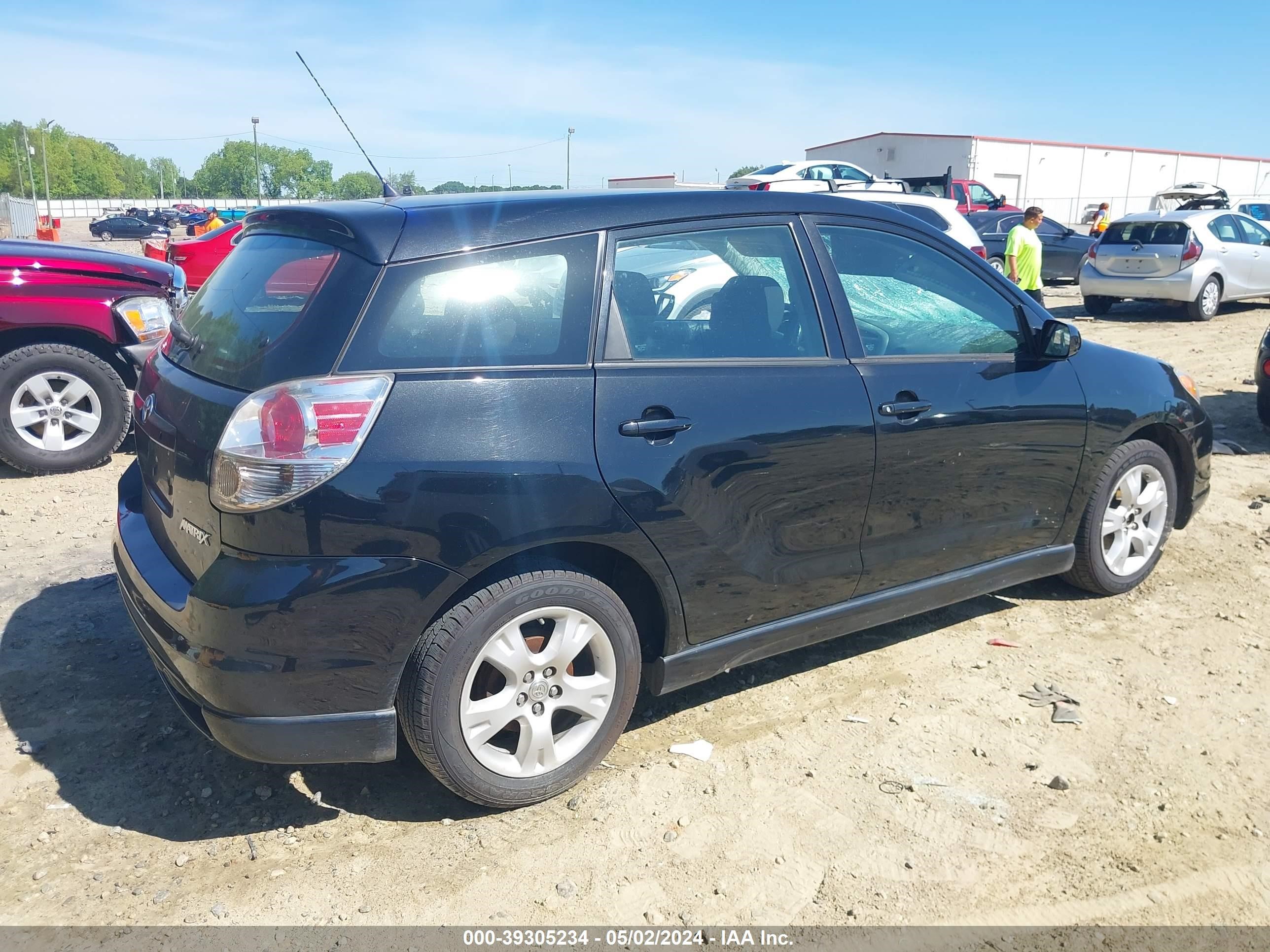 Photo 3 VIN: 2T1KR32E38C689316 - TOYOTA MATRIX 