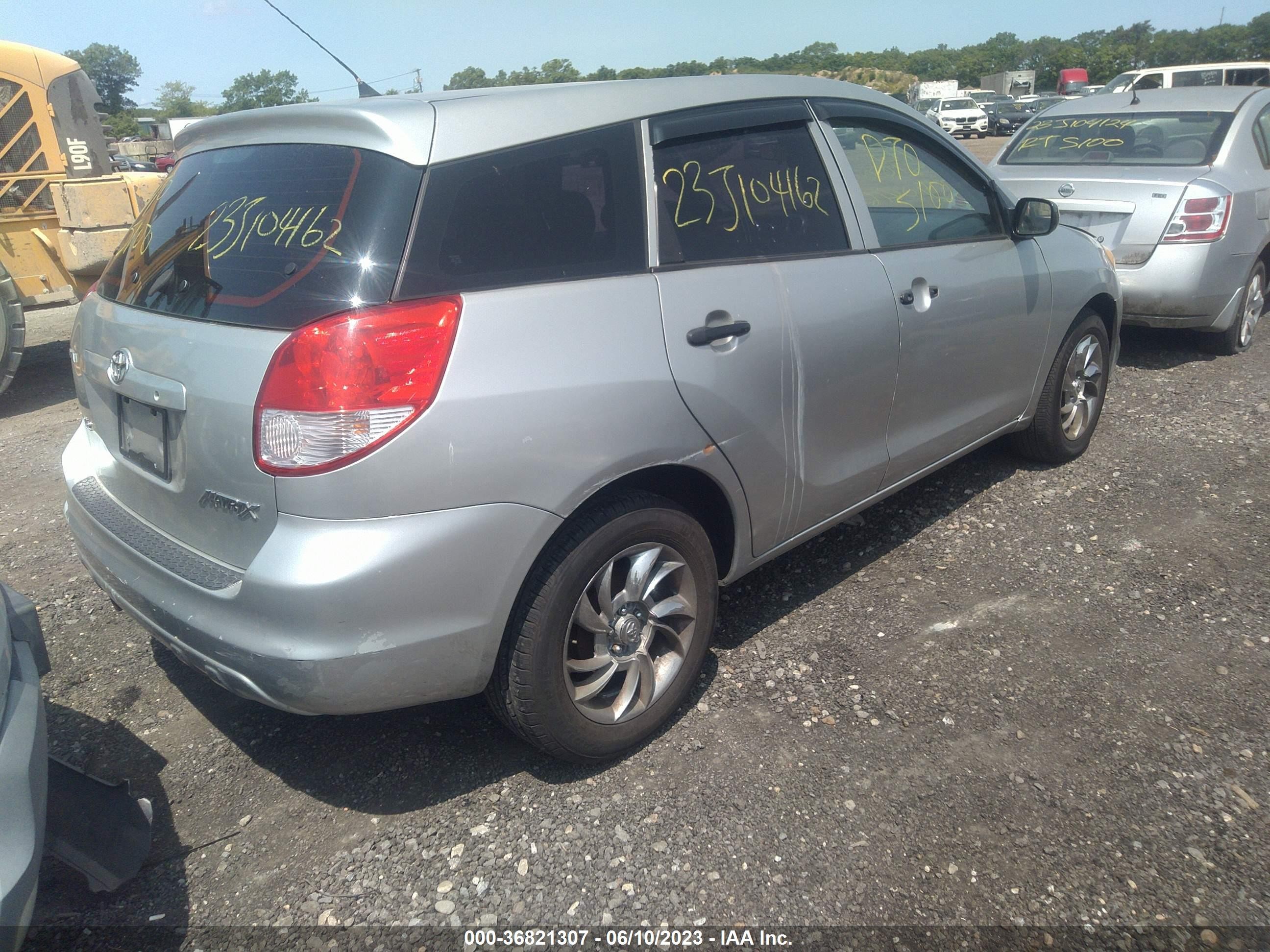 Photo 3 VIN: 2T1KR32E43C052489 - TOYOTA MATRIX 