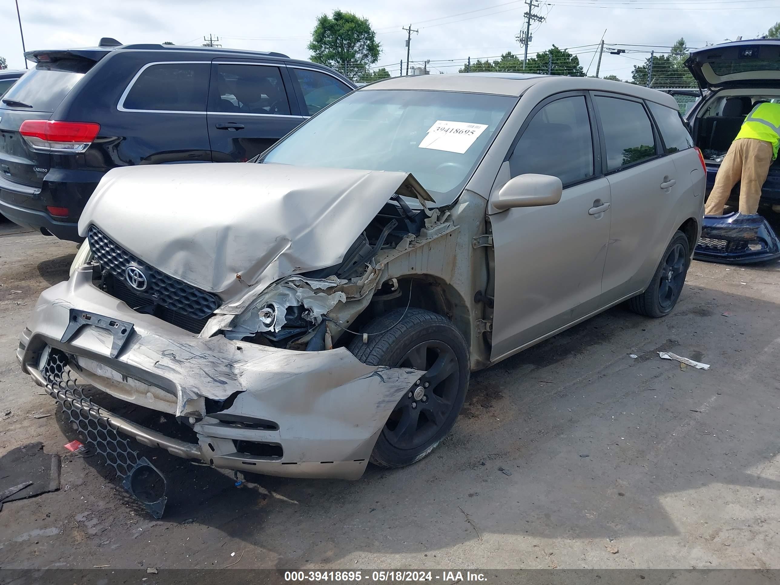 Photo 1 VIN: 2T1KR32E43C110908 - TOYOTA MATRIX 