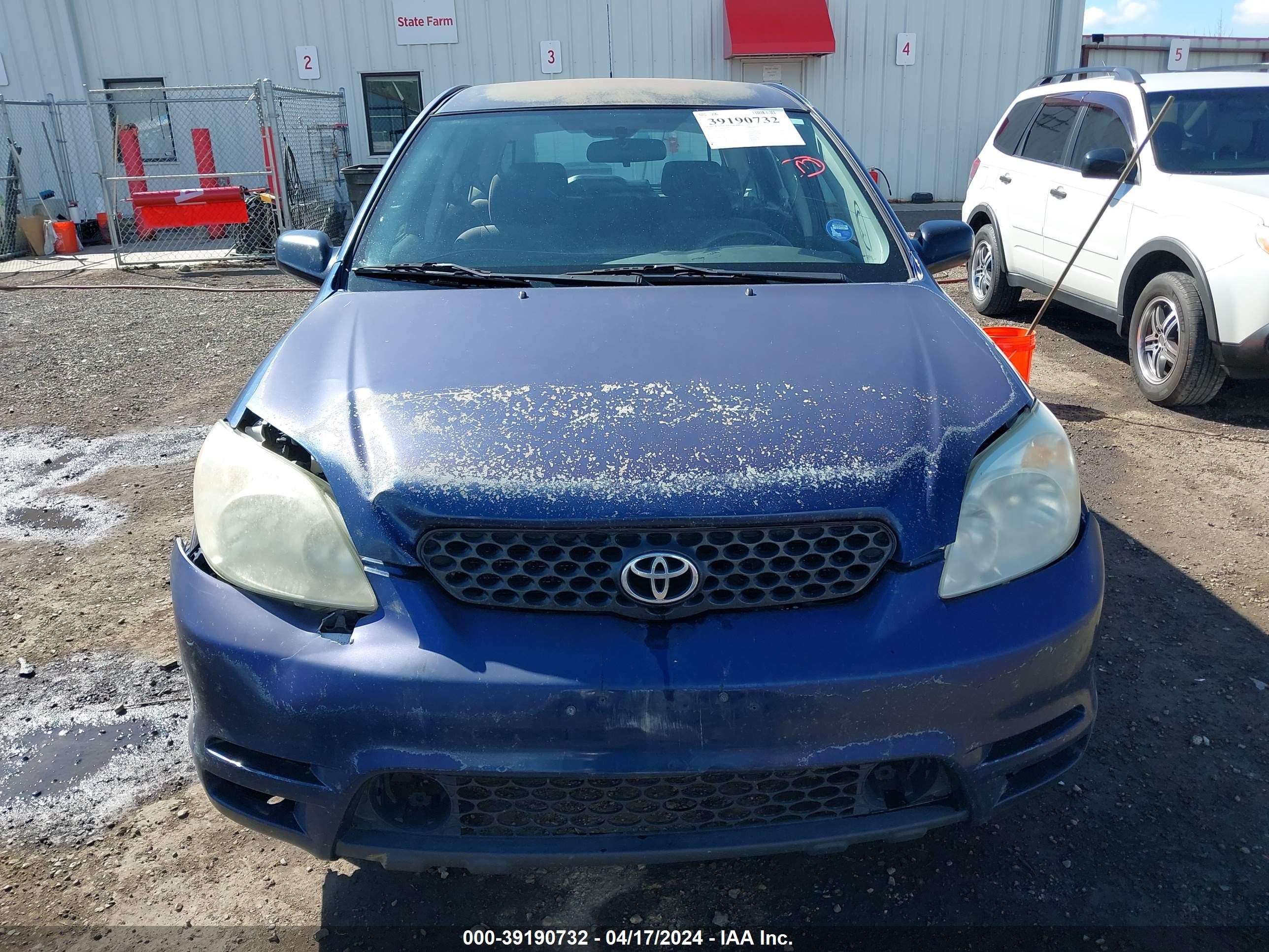 Photo 11 VIN: 2T1KR32E43C128731 - TOYOTA MATRIX 