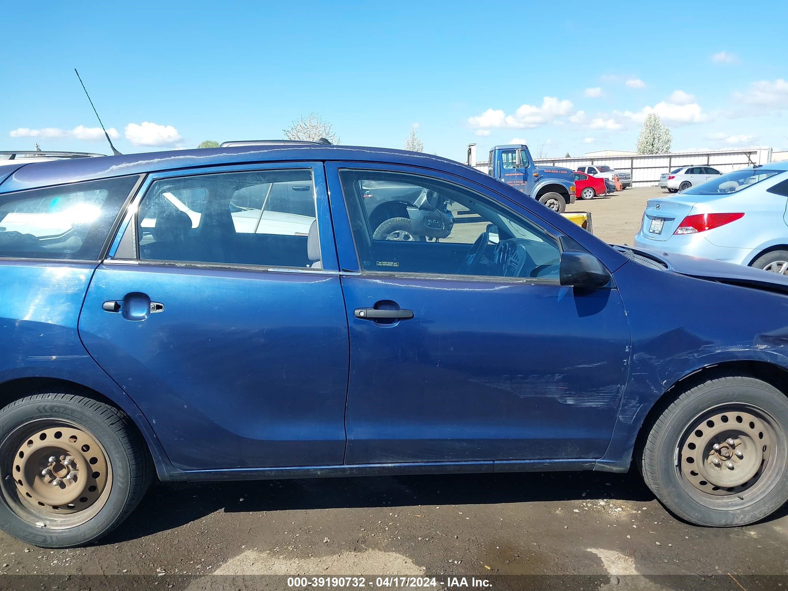 Photo 12 VIN: 2T1KR32E43C128731 - TOYOTA MATRIX 