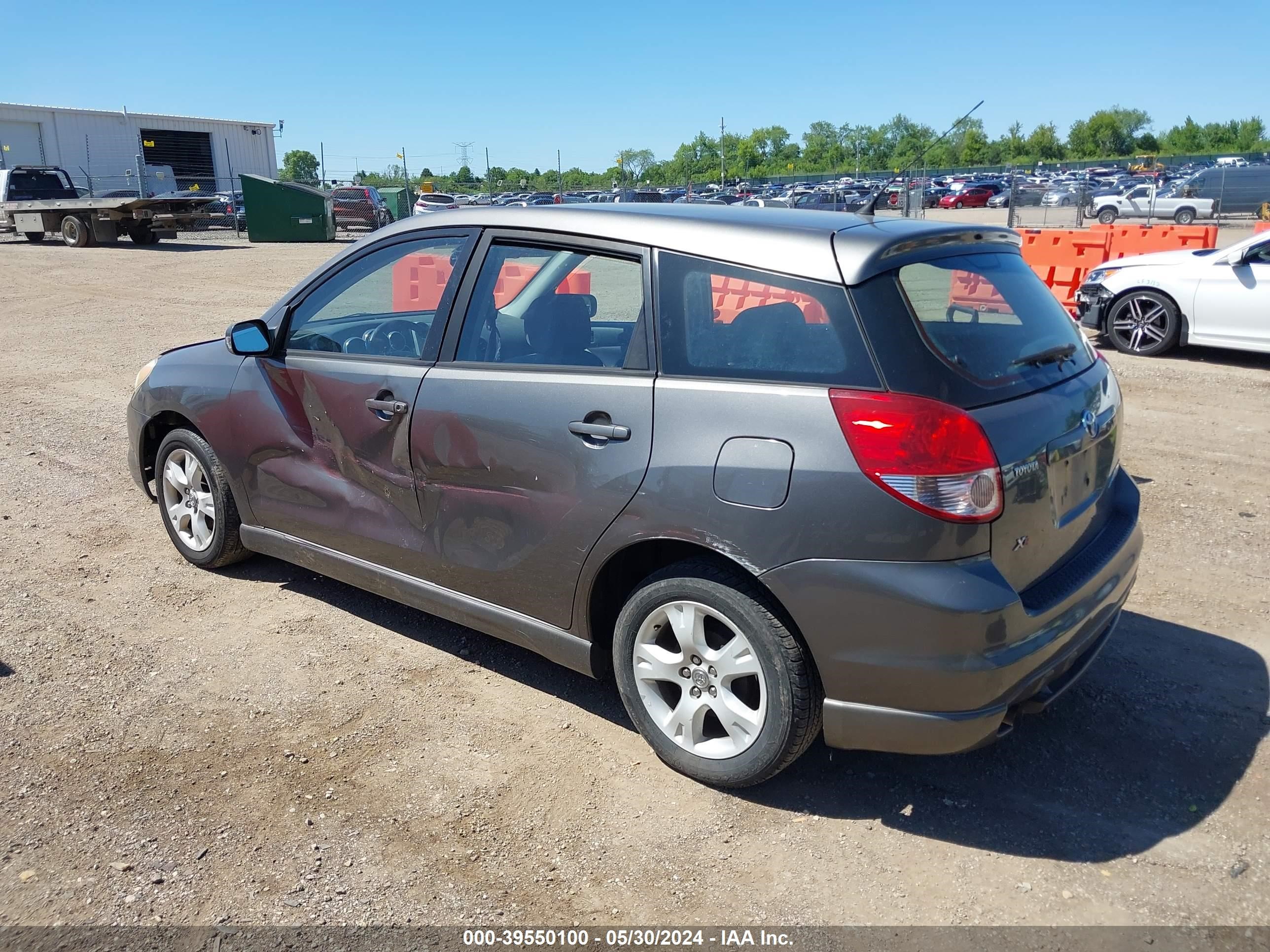 Photo 2 VIN: 2T1KR32E44C190695 - TOYOTA MATRIX 