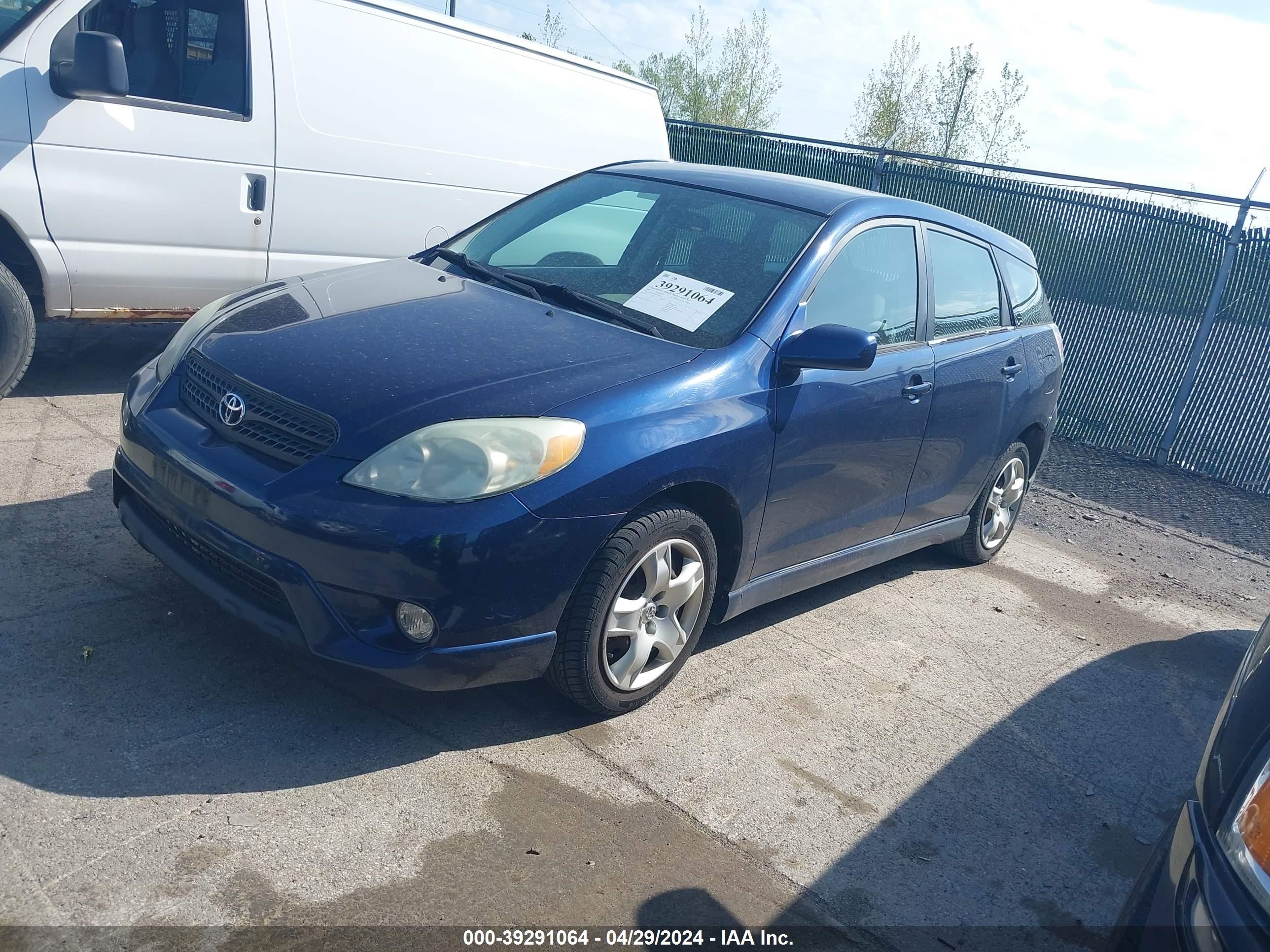 Photo 1 VIN: 2T1KR32E45C347269 - TOYOTA MATRIX 