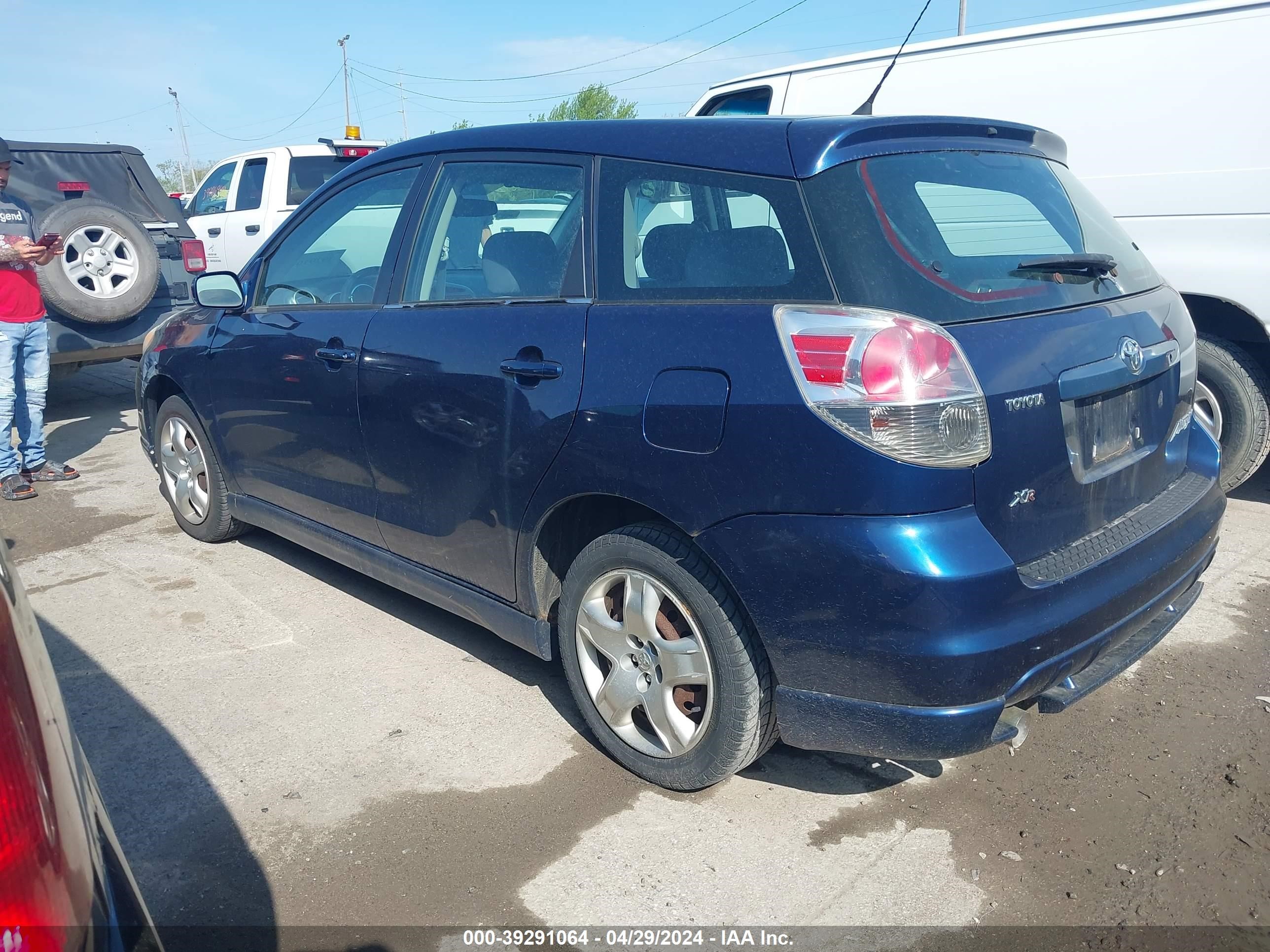 Photo 2 VIN: 2T1KR32E45C347269 - TOYOTA MATRIX 