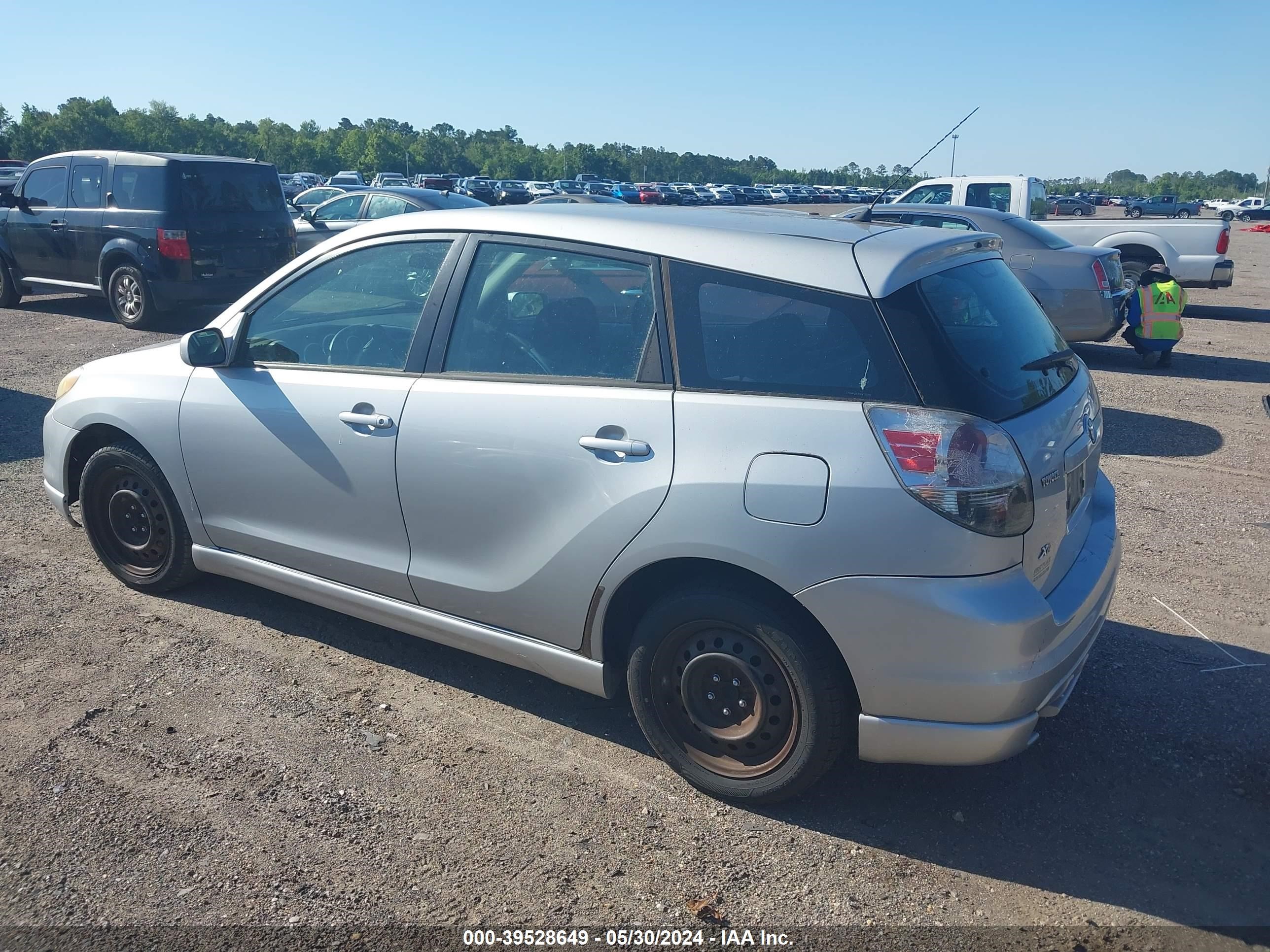 Photo 2 VIN: 2T1KR32E45C423279 - TOYOTA MATRIX 