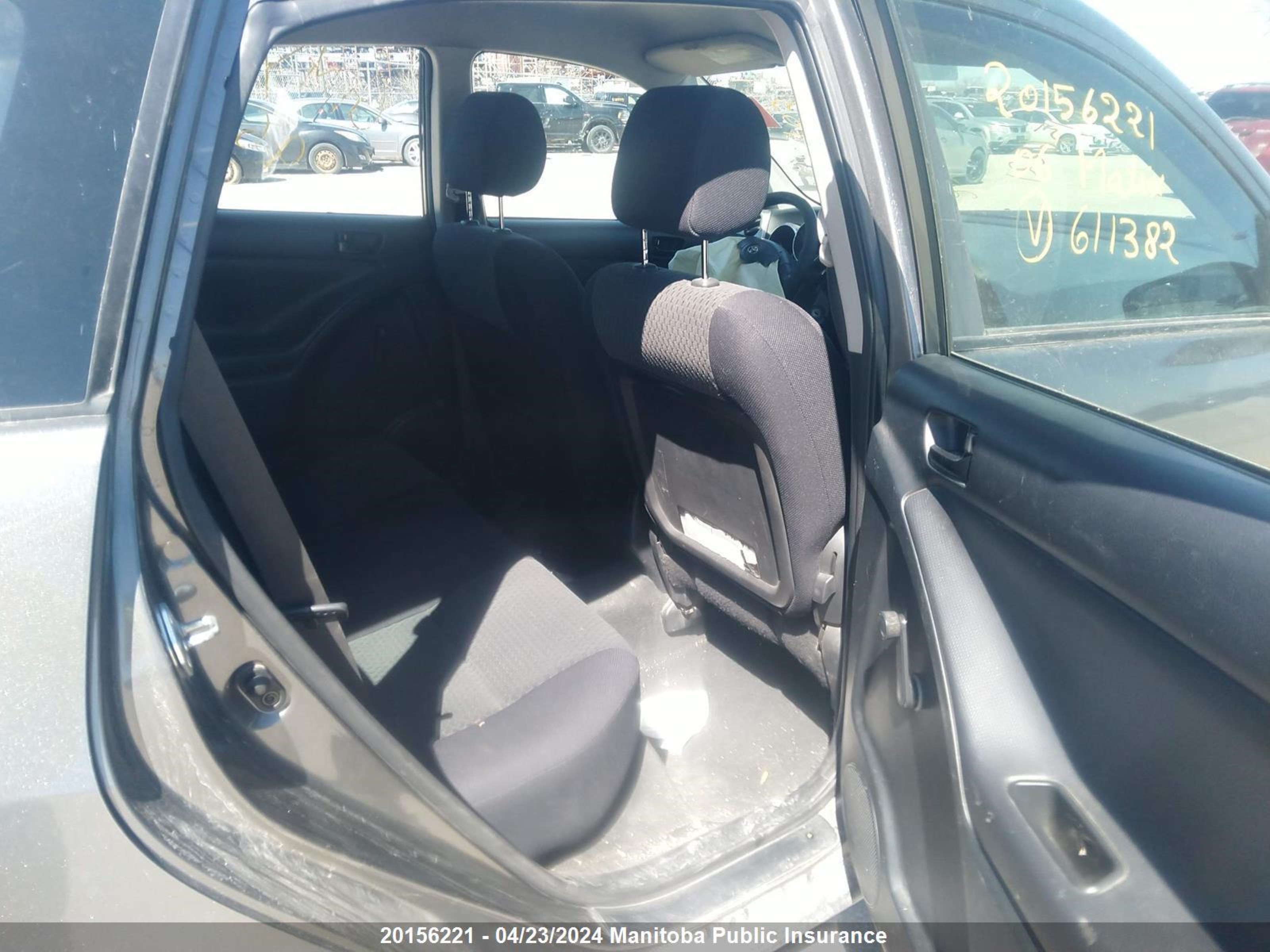 Photo 7 VIN: 2T1KR32E46C611382 - TOYOTA MATRIX 