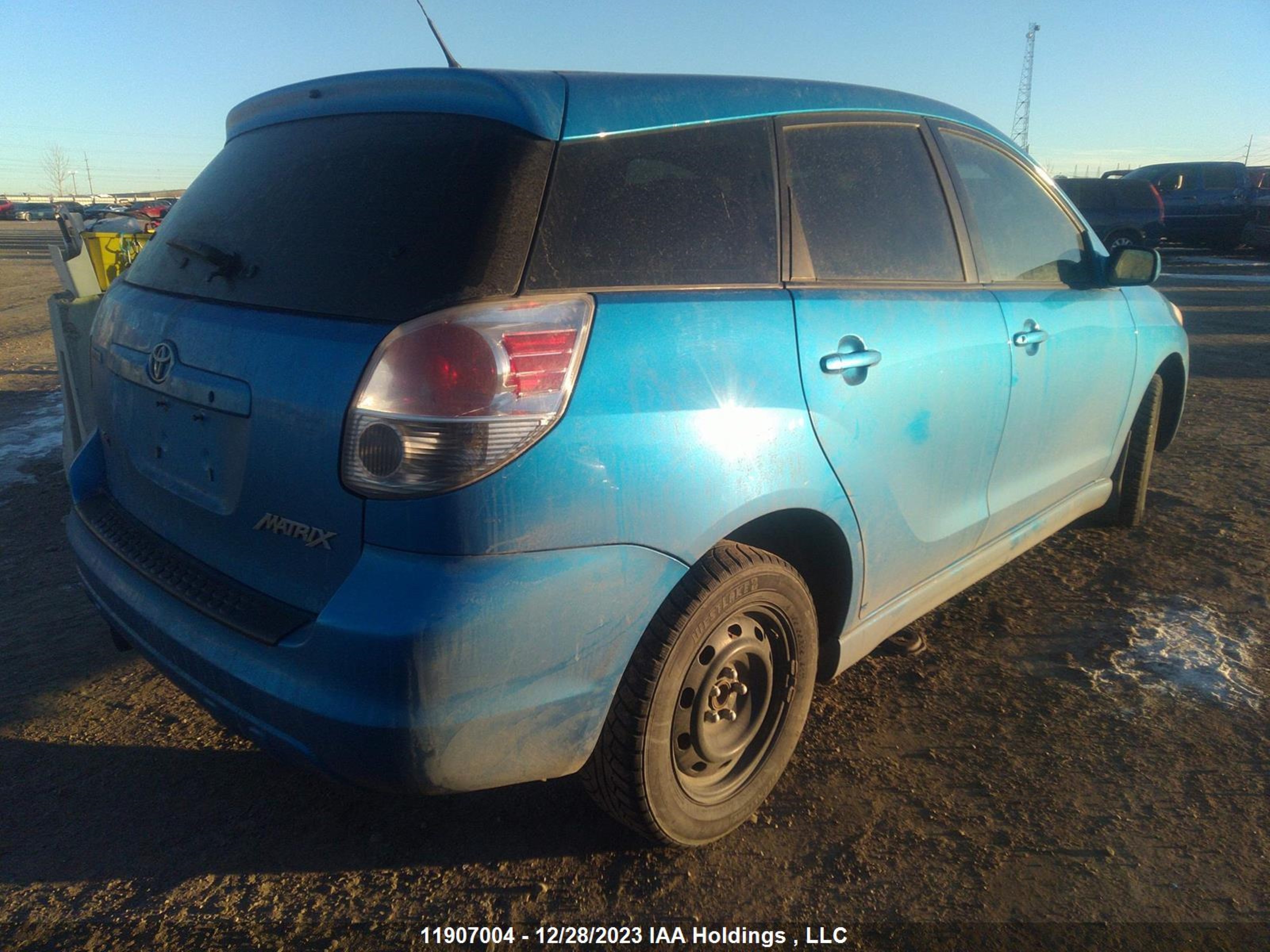 Photo 3 VIN: 2T1KR32E48C700954 - TOYOTA MATRIX 