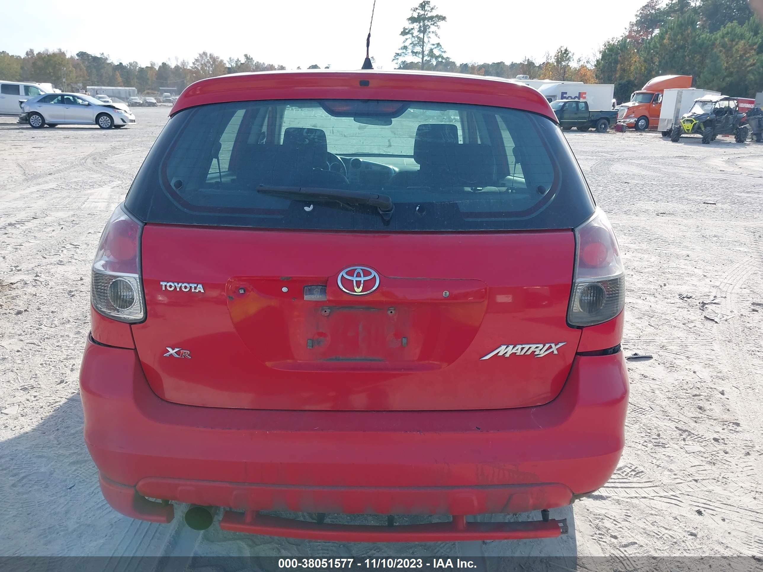 Photo 15 VIN: 2T1KR32E48C705071 - TOYOTA MATRIX 